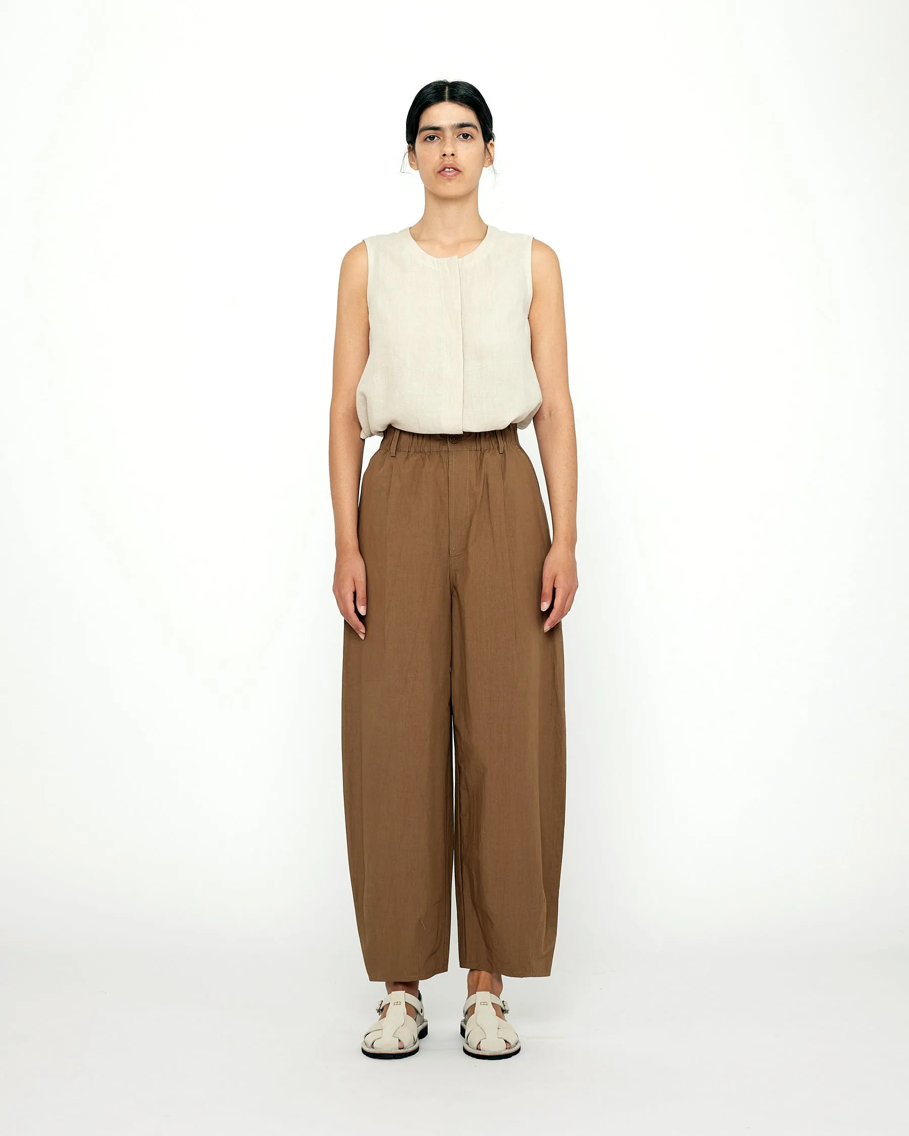 Papery Elastic Lantern Trouser - SS24 - Brown sold by 7115 by Szeki