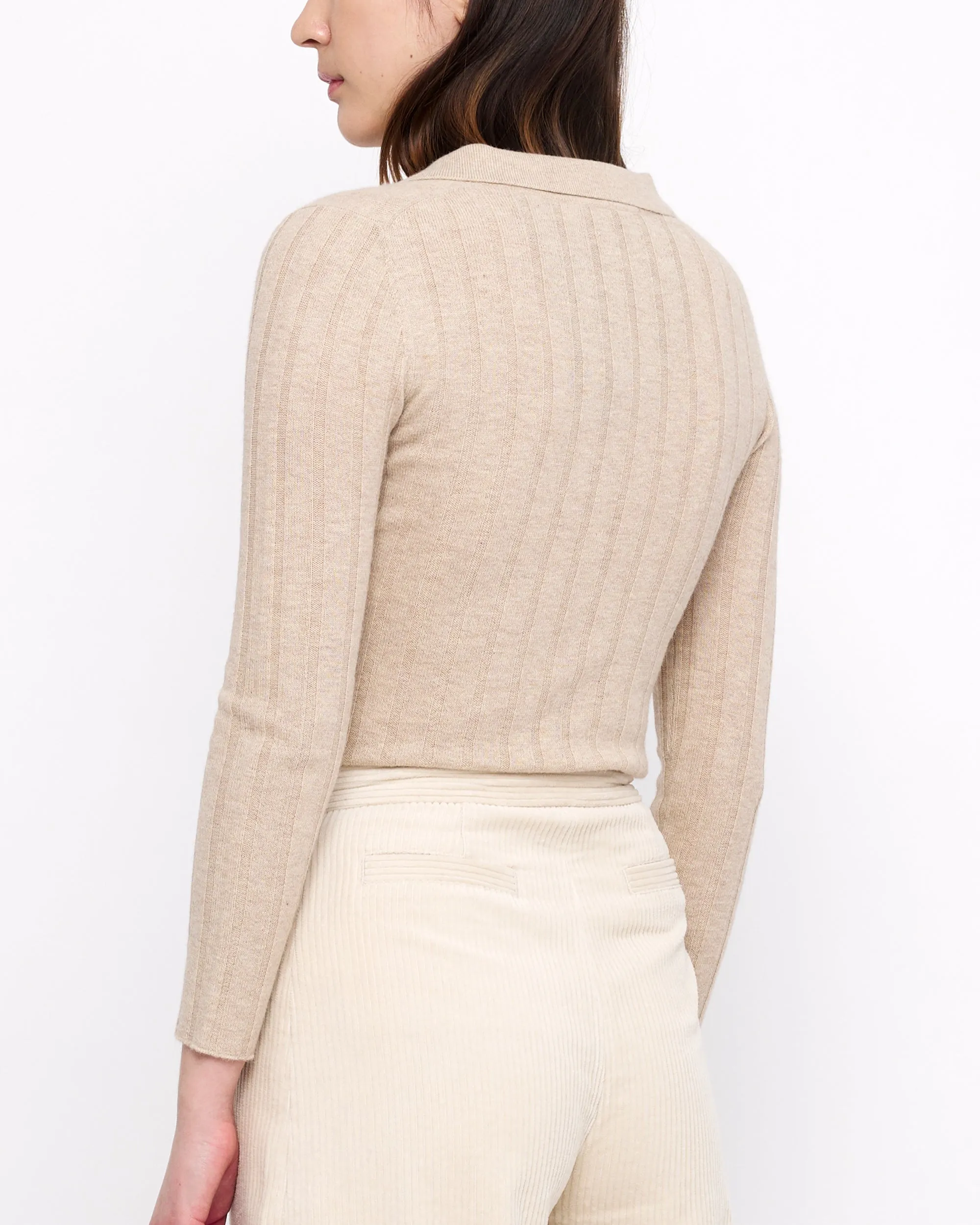 Yak V-Neck Long Sleeves - FW24 - Desert Sand sold by 7115 by Szeki product image thumbnail 4