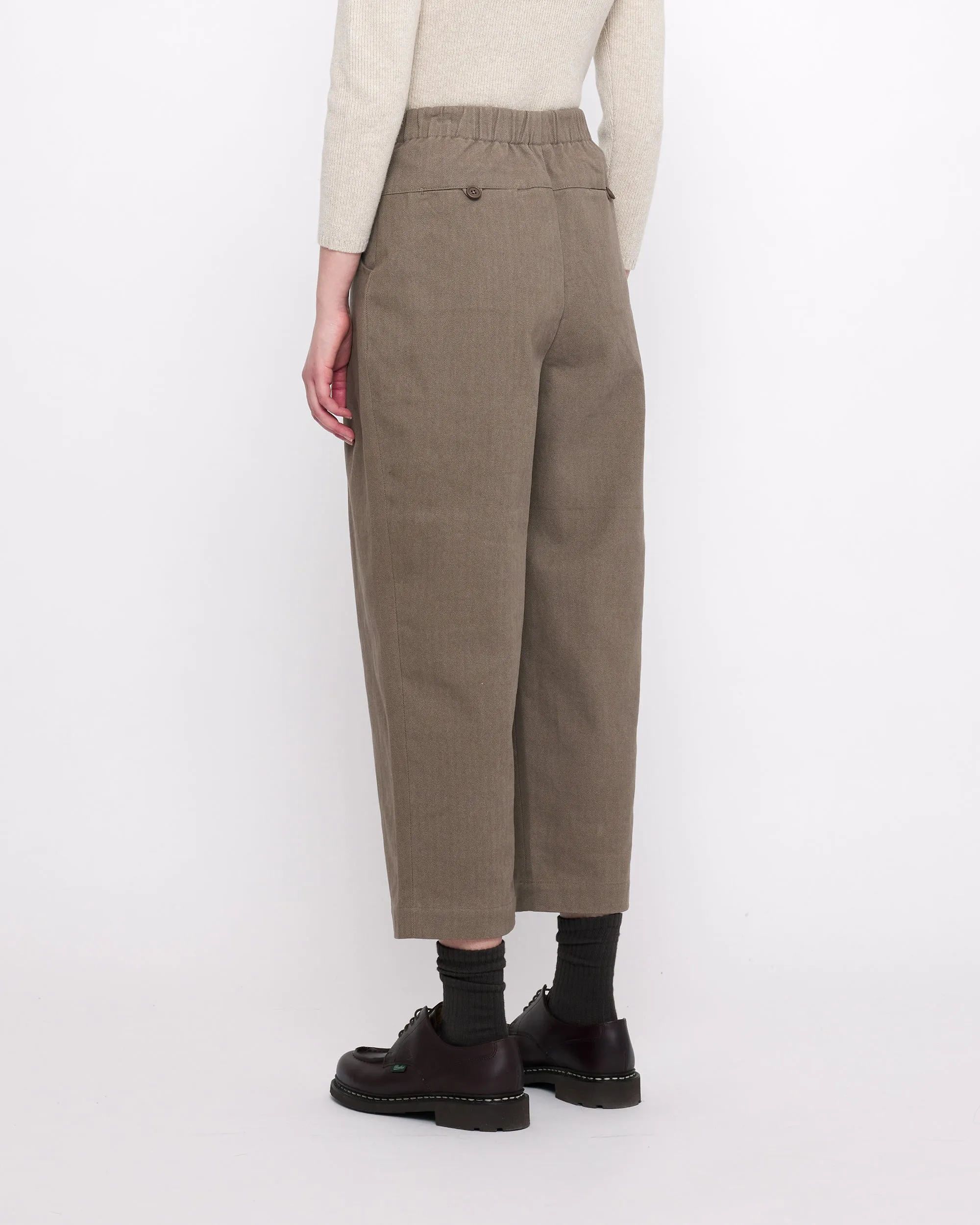 Signature Pleated Trouser - Heavy Canvas Edition - Umber sold by 7115 by Szeki product image thumbnail 4