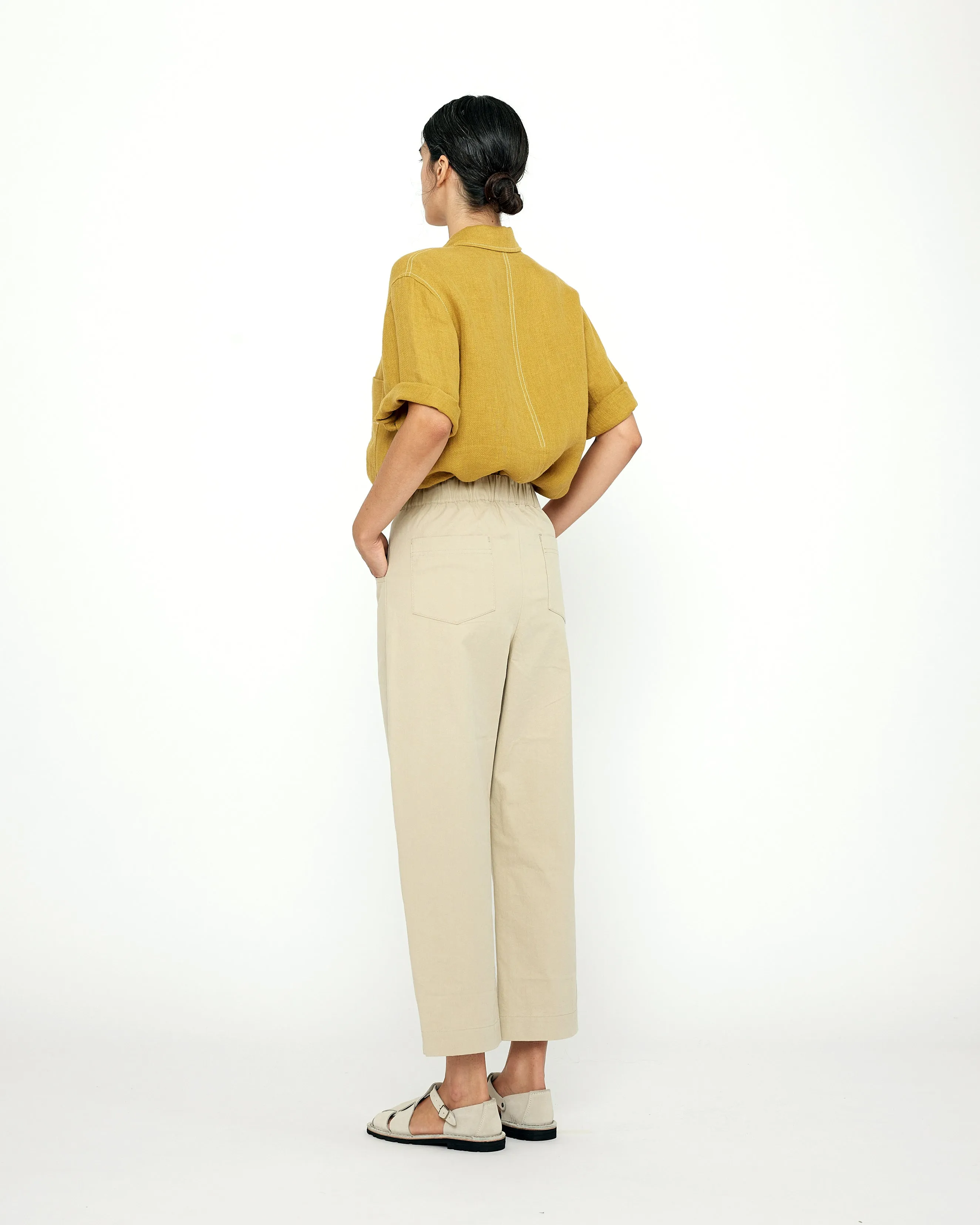 Signature Curve-Legged Trouser - Cotton Edition - Sand Gray sold by 7115 by Szeki product image thumbnail 4