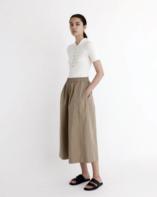Elastic Culottes - SS23 - Tan sold by 7115 by Szeki