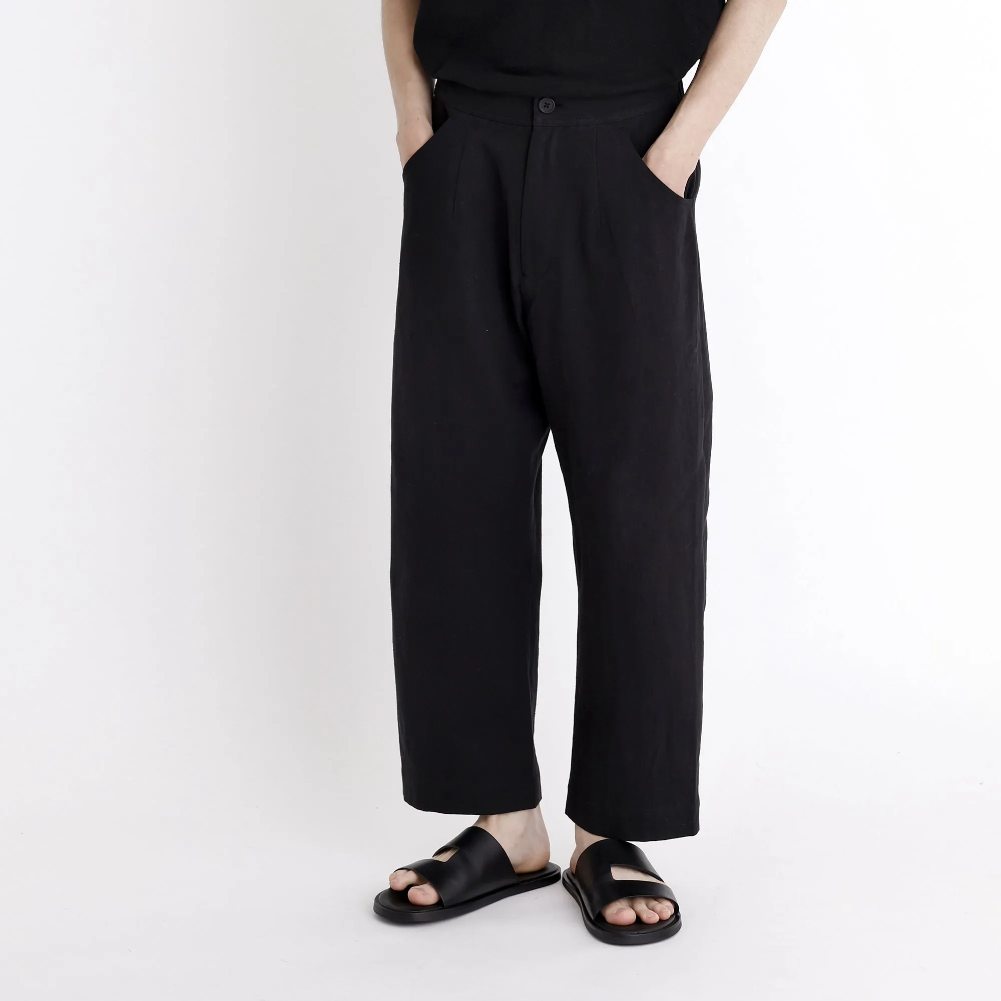 Signature Curve Legged Trouser - Black sold by 7115 by Szeki product image thumbnail 4