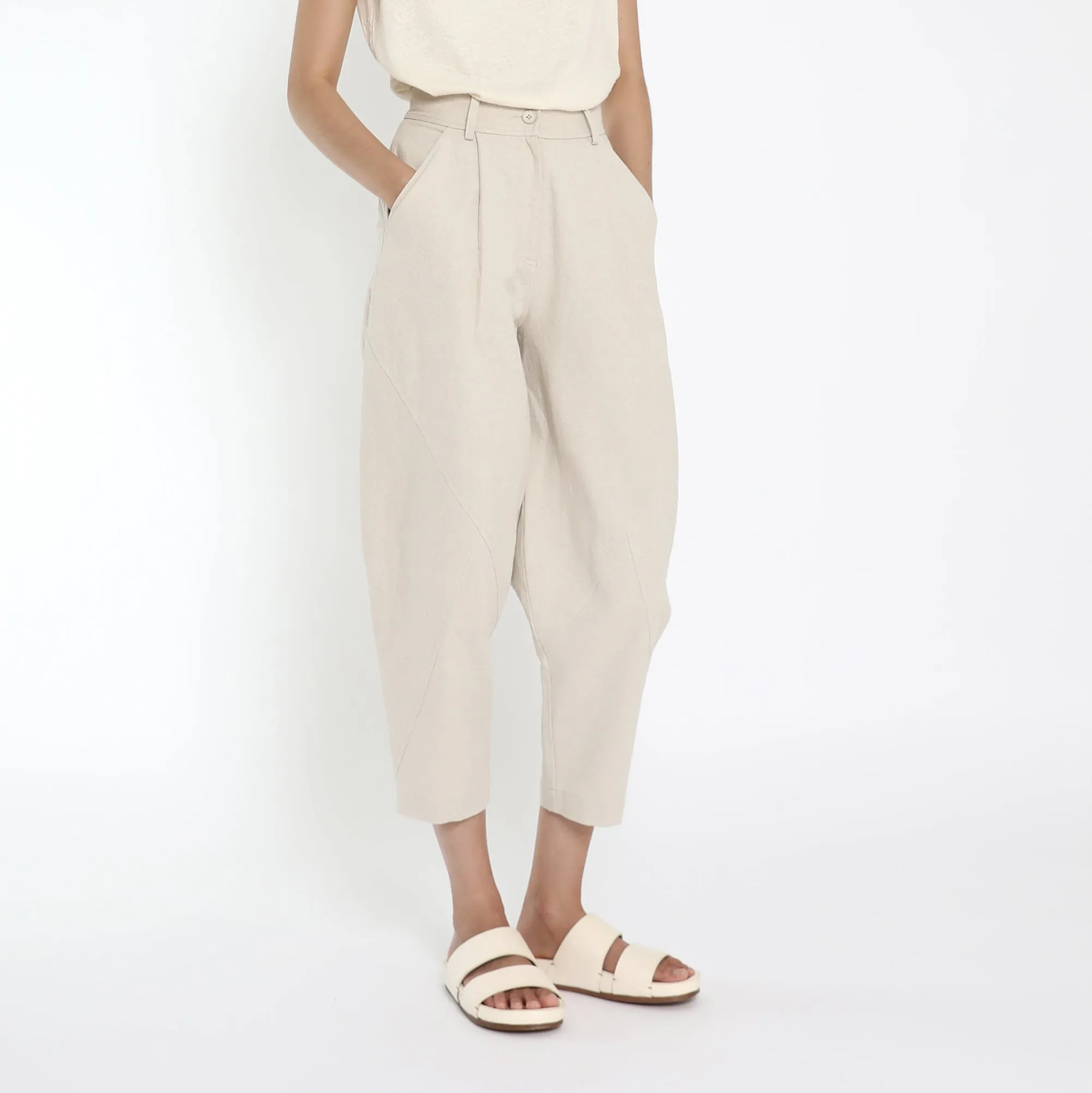 Signature Lantern Trouser - Canvas Edition - Oatmeal sold by 7115 by Szeki product image thumbnail 4