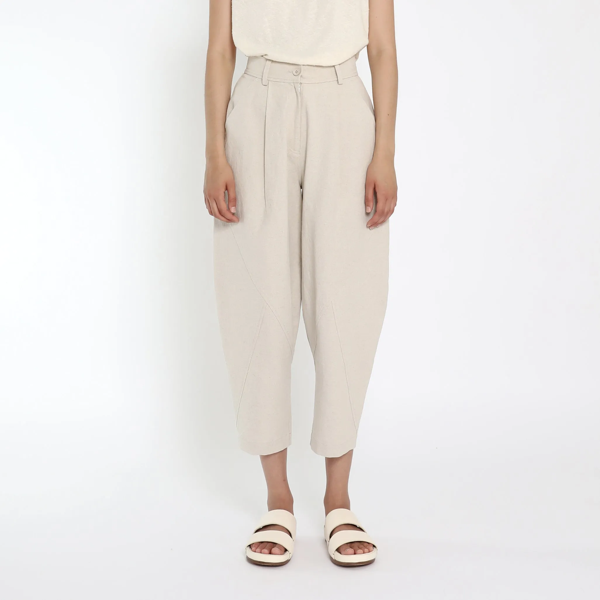 Signature Lantern Trouser - Canvas Edition - Oatmeal sold by 7115 by Szeki product image thumbnail 3