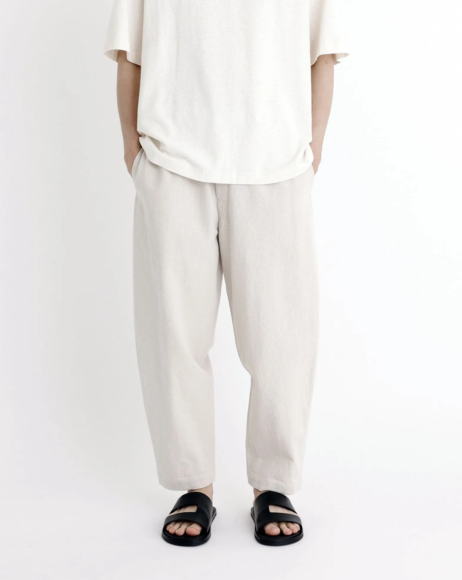 Signature Elastic Pull-Up Trouser - Canvas Edition - Oatmeal sold by 7115 by Szeki product image thumbnail 2