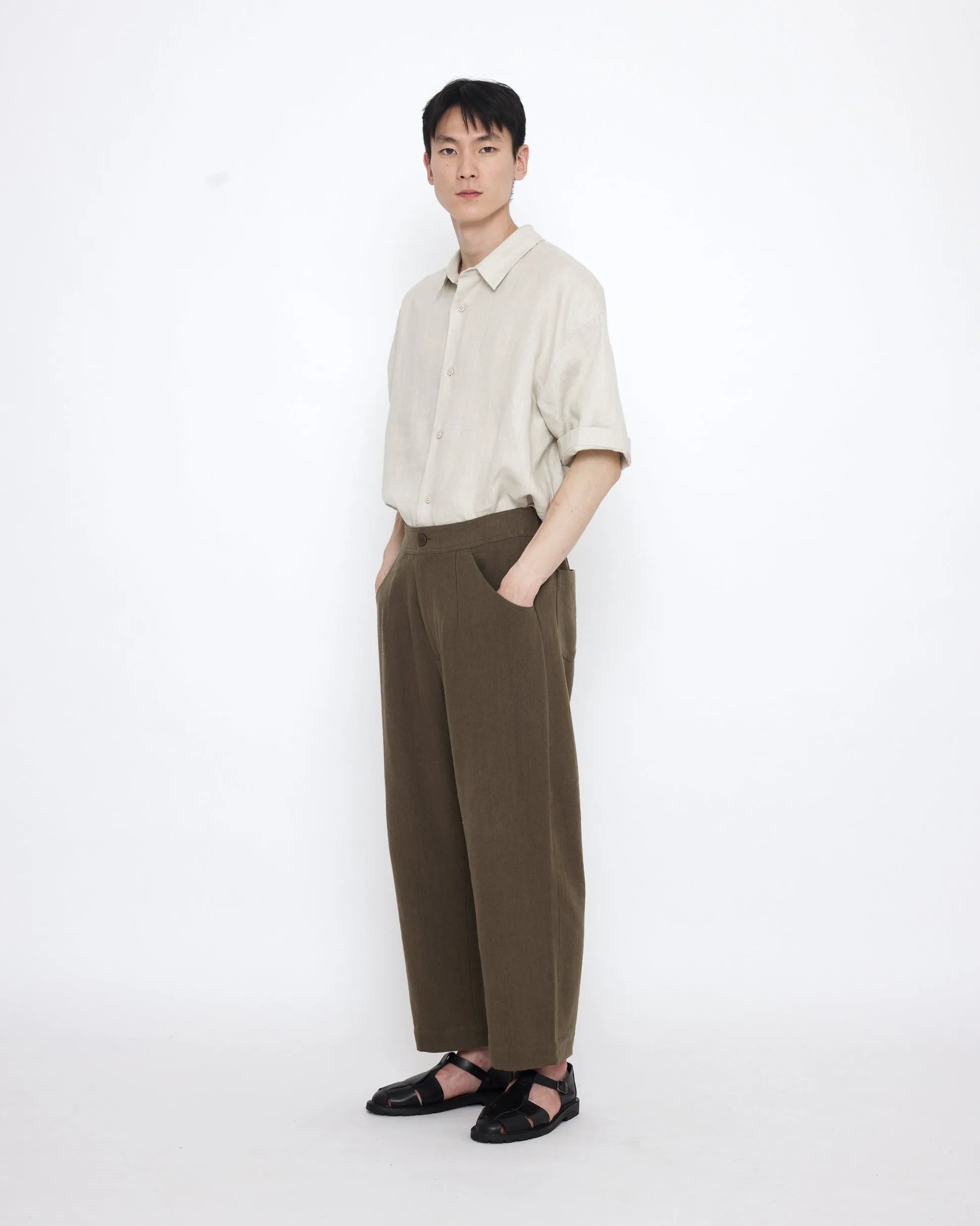 Signature Curve Legged Trouser - Spring Edition - Olive sold by 7115 by Szeki