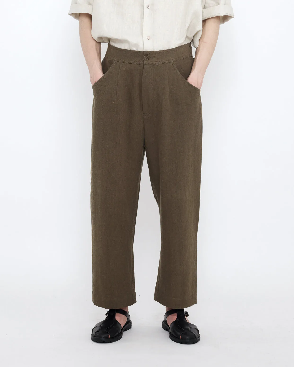 Signature Curve Legged Trouser - Spring Edition - Olive sold by 7115 by Szeki product image thumbnail 3