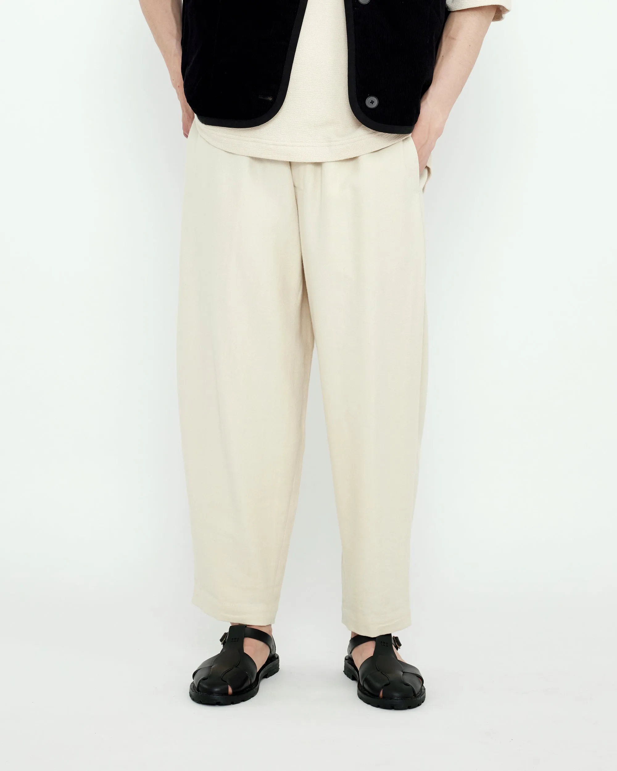 Signature Elastic Pull-Up Trouser - Spring Edition - Color Options sold by 7115 by Szeki product image thumbnail 5