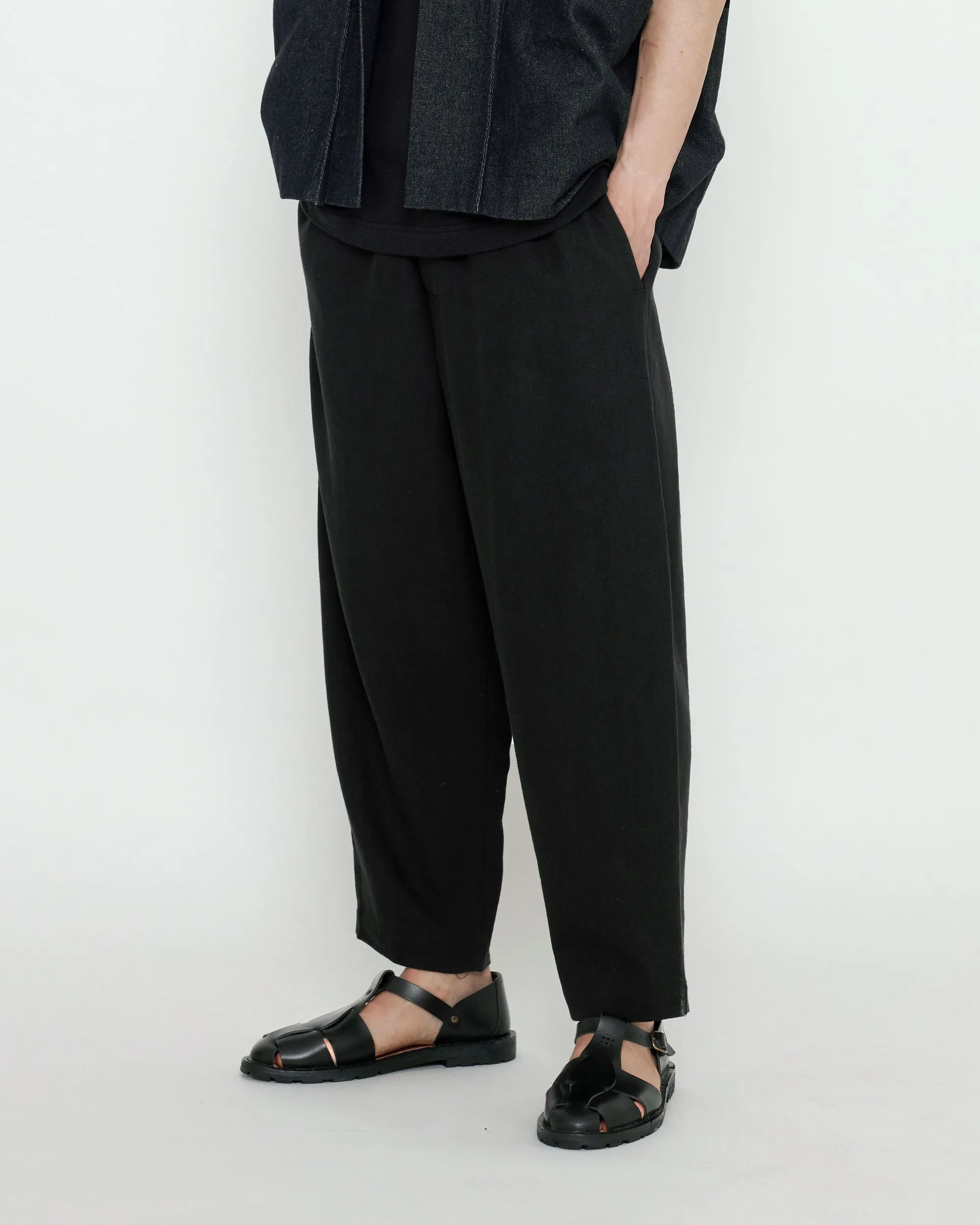 Signature Elastic Pull-Up Trouser - Spring Edition - Color Options sold by 7115 by Szeki product image thumbnail 2