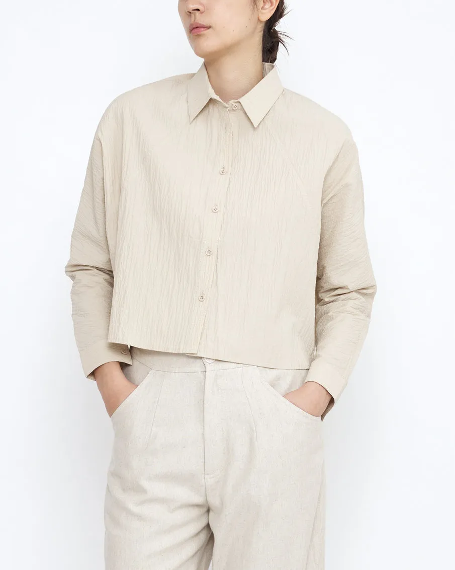 Signature 3/4 Cropped Shirt Jacket - Textured Edition - Textured Beige sold by 7115 by Szeki product image thumbnail 2
