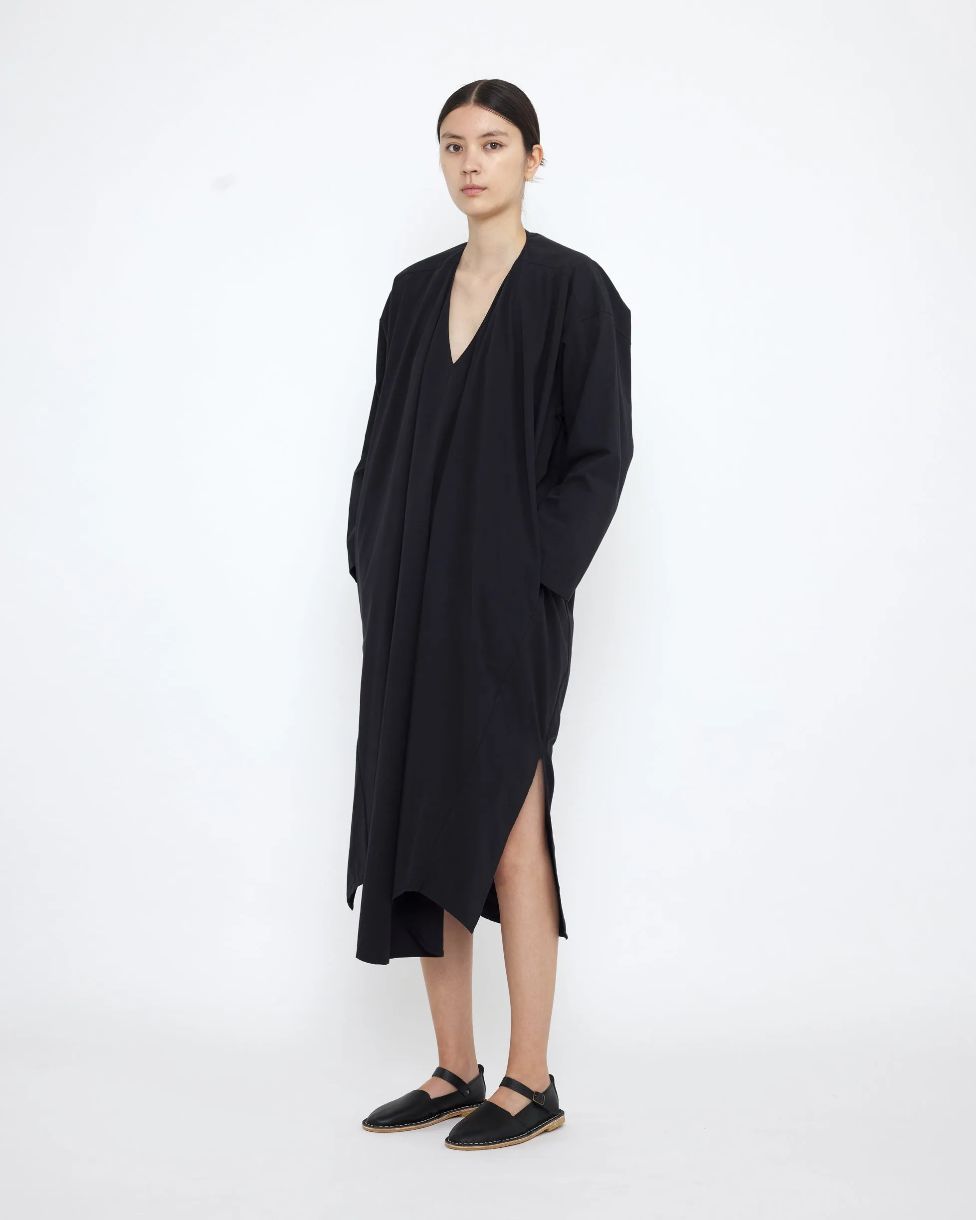 V-Neck Cocoon Midi Dress - SS25 - Black sold by 7115 by Szeki product image thumbnail 4