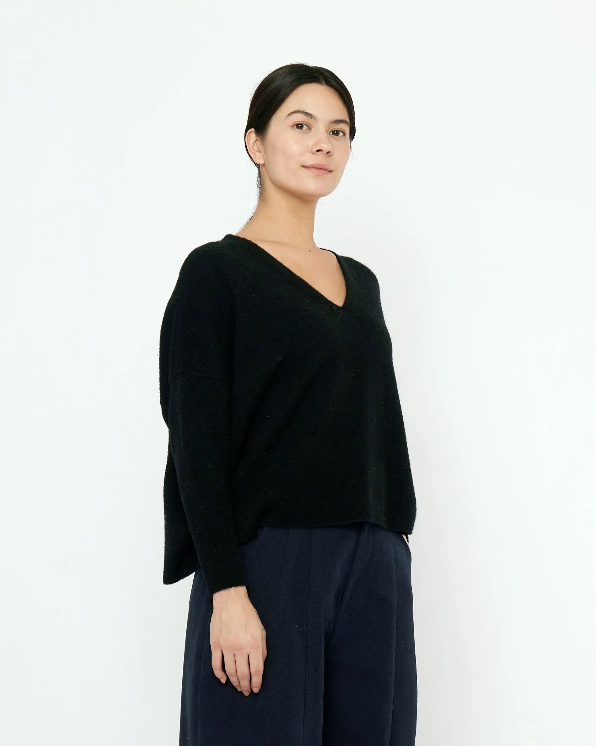 V-Neck Sweater - FW25 - Black sold by 7115 by Szeki product image thumbnail 2