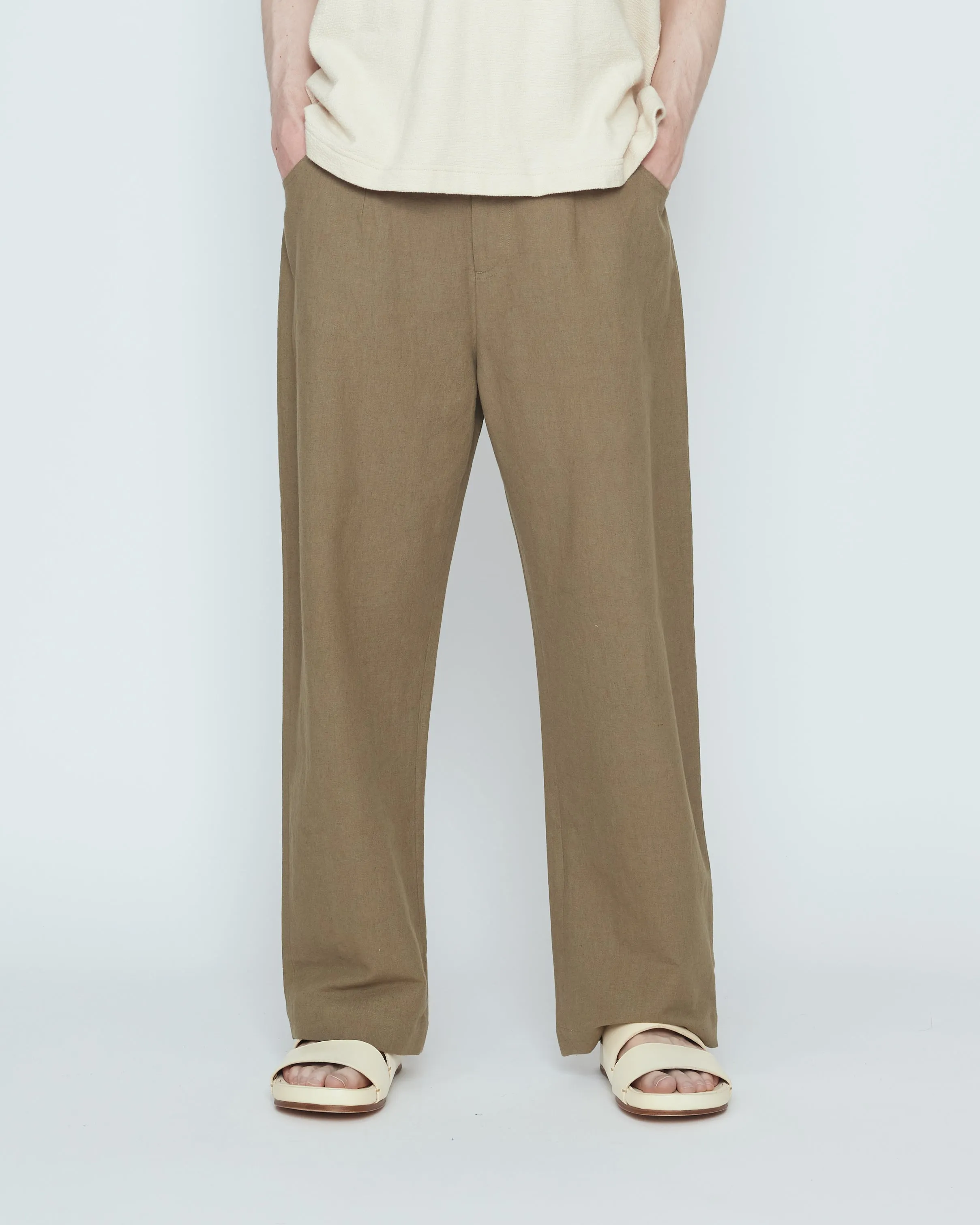 Signature Curve Legged Trouser - Canvas Edition - Moss Brown sold by 7115 by Szeki product image thumbnail 2