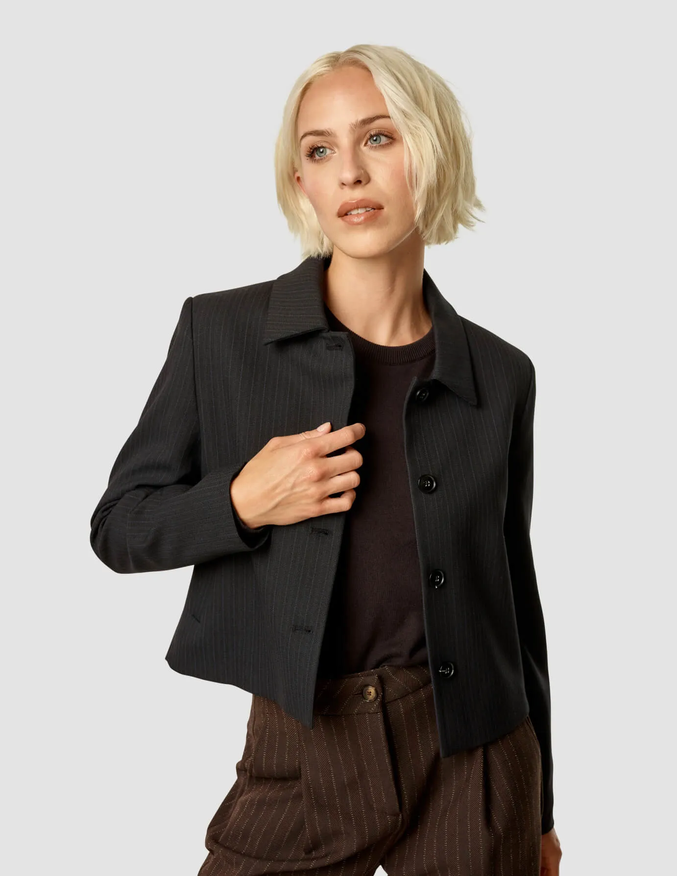 Cozy elegance sold by Shaping New Tomorrow product image thumbnail 2