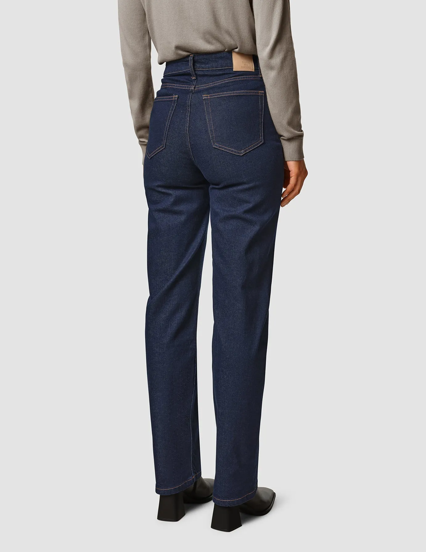 Jeans Straight Fit Dark Blue sold by Shaping New Tomorrow product image thumbnail 4