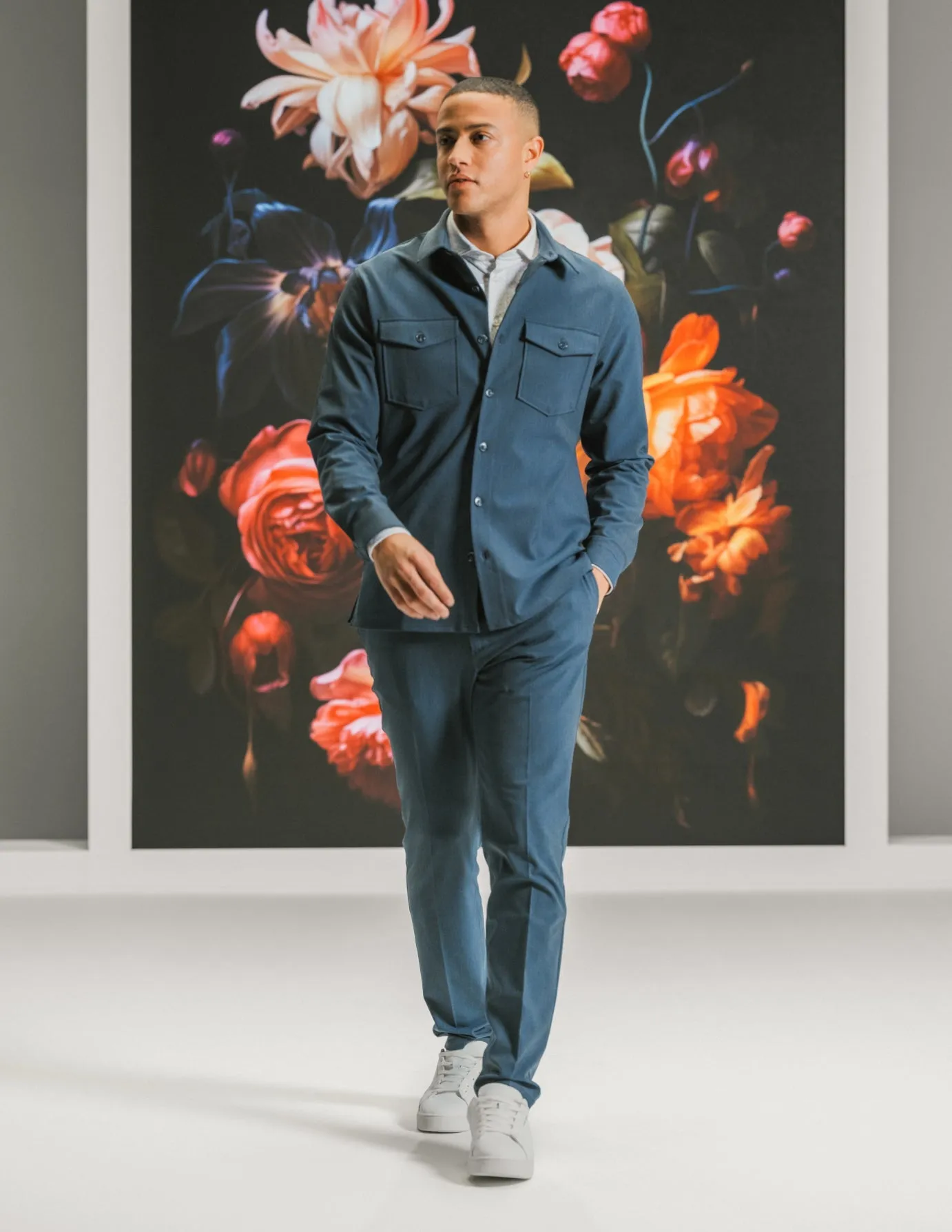 Fancy yet casual sold by Shaping New Tomorrow product image thumbnail 5