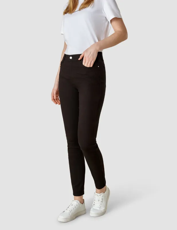 Jeans Slim Stay Black sold by Shaping New Tomorrow