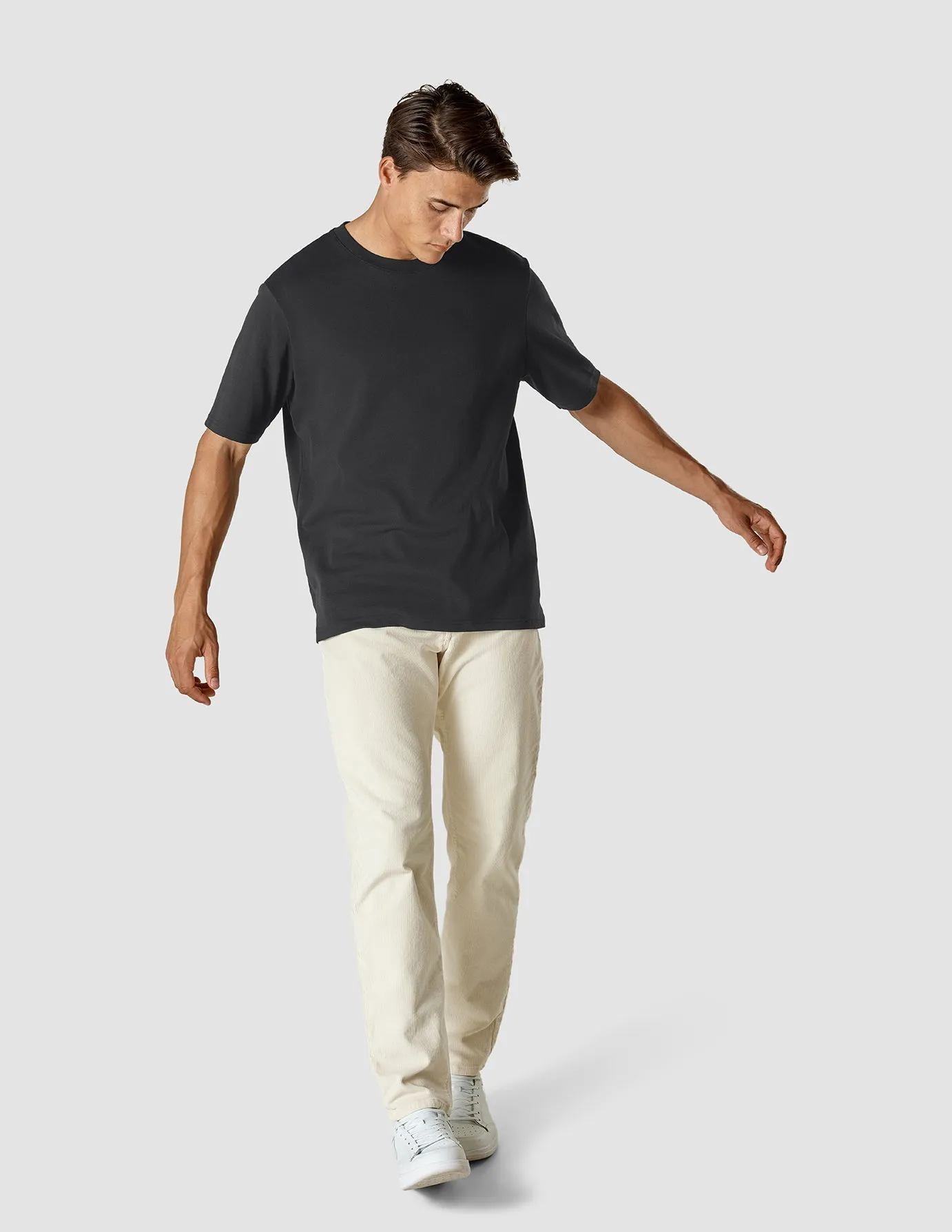 Heavy Box Fit T-shirt Black sold by Shaping New Tomorrow product image thumbnail 2