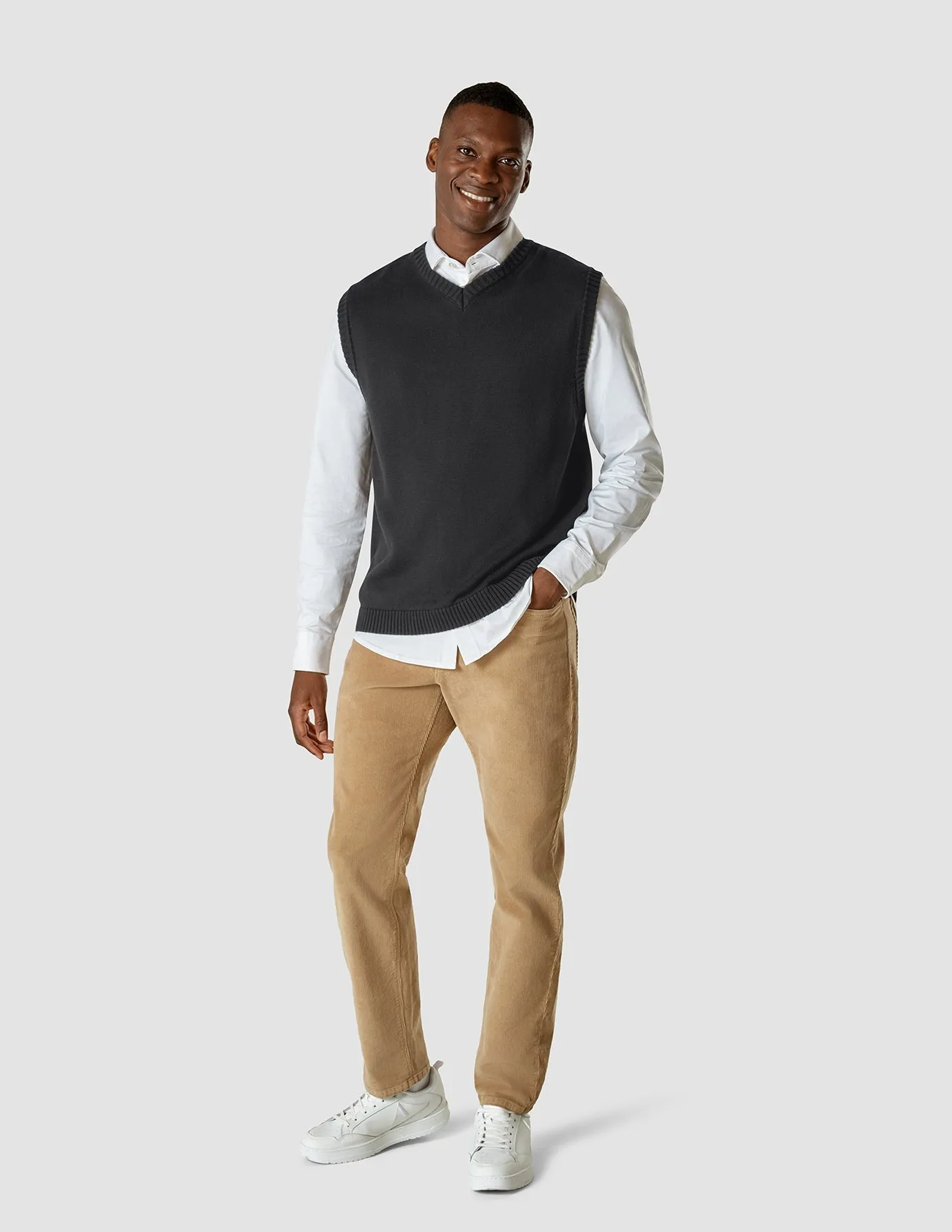 Heavy Knit Vest Black sold by Shaping New Tomorrow product image thumbnail 2