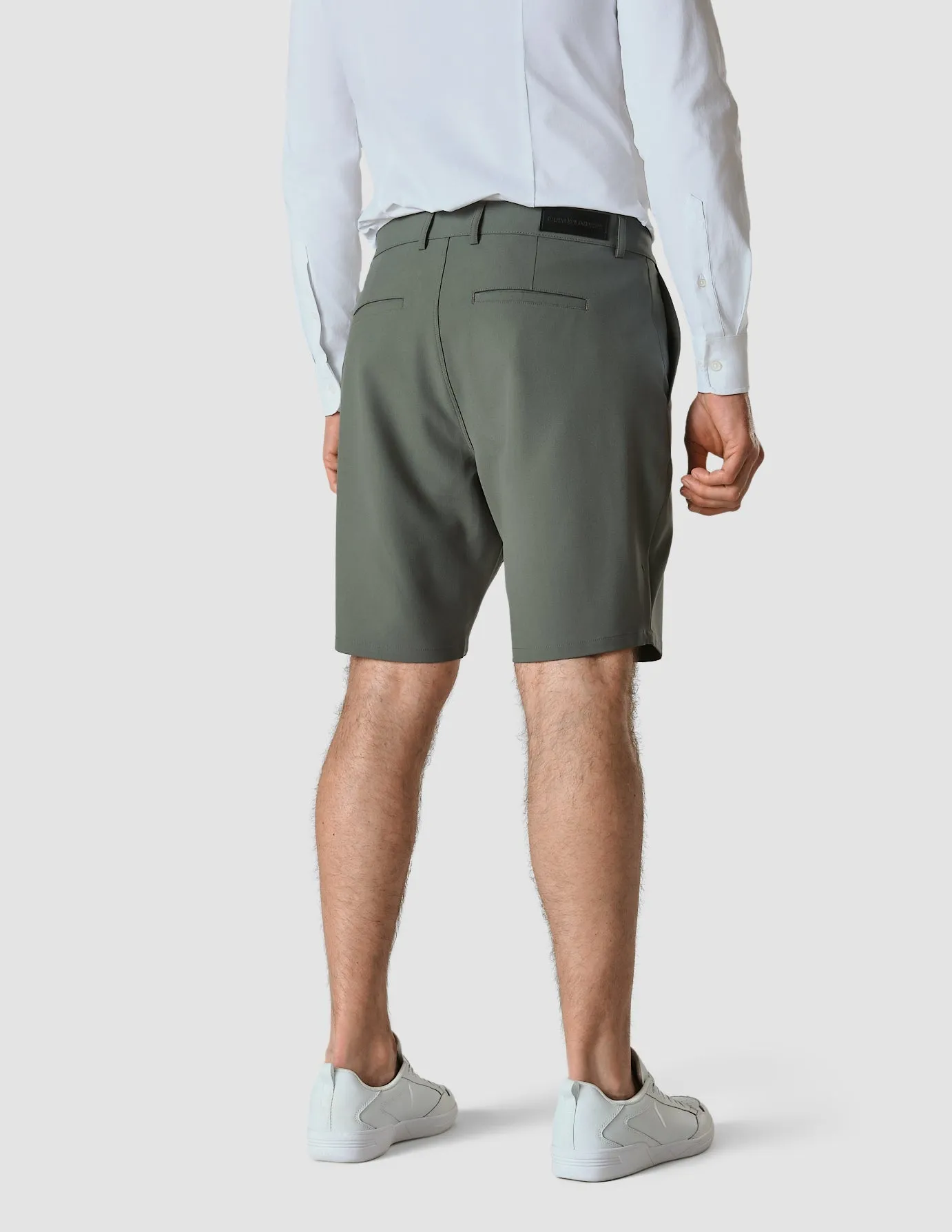 Essential Shorts Urban Green sold by Shaping New Tomorrow product image thumbnail 4