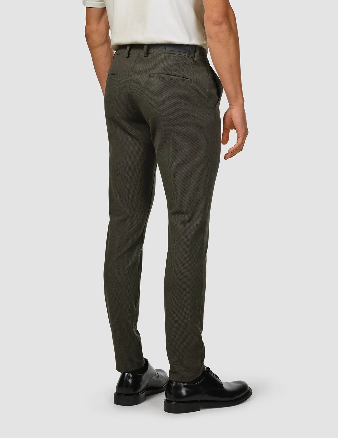 GEN2™ Pants Slim Signature Green sold by Shaping New Tomorrow product image thumbnail 5