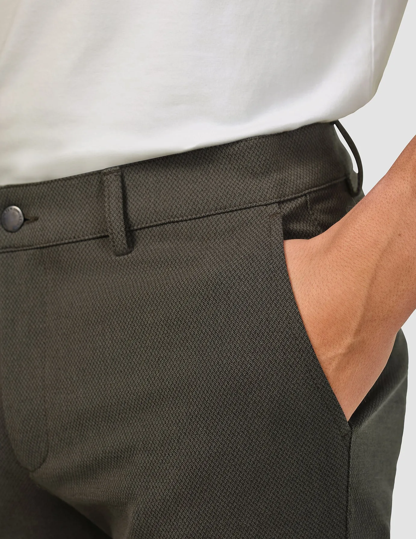 GEN2™ Pants Slim Signature Green sold by Shaping New Tomorrow product image thumbnail 4