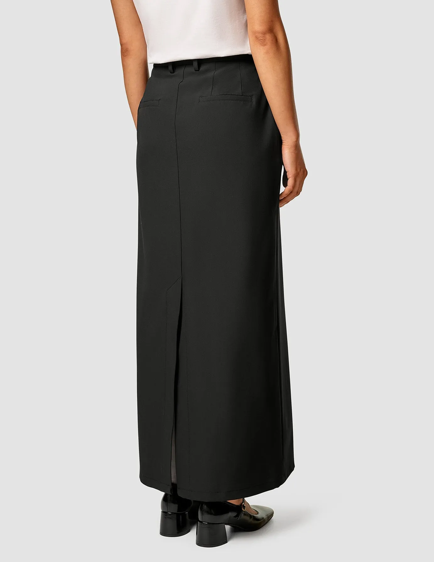 Essential Set Black Long Vest & Maxi Skirt sold by Shaping New Tomorrow product image thumbnail 4