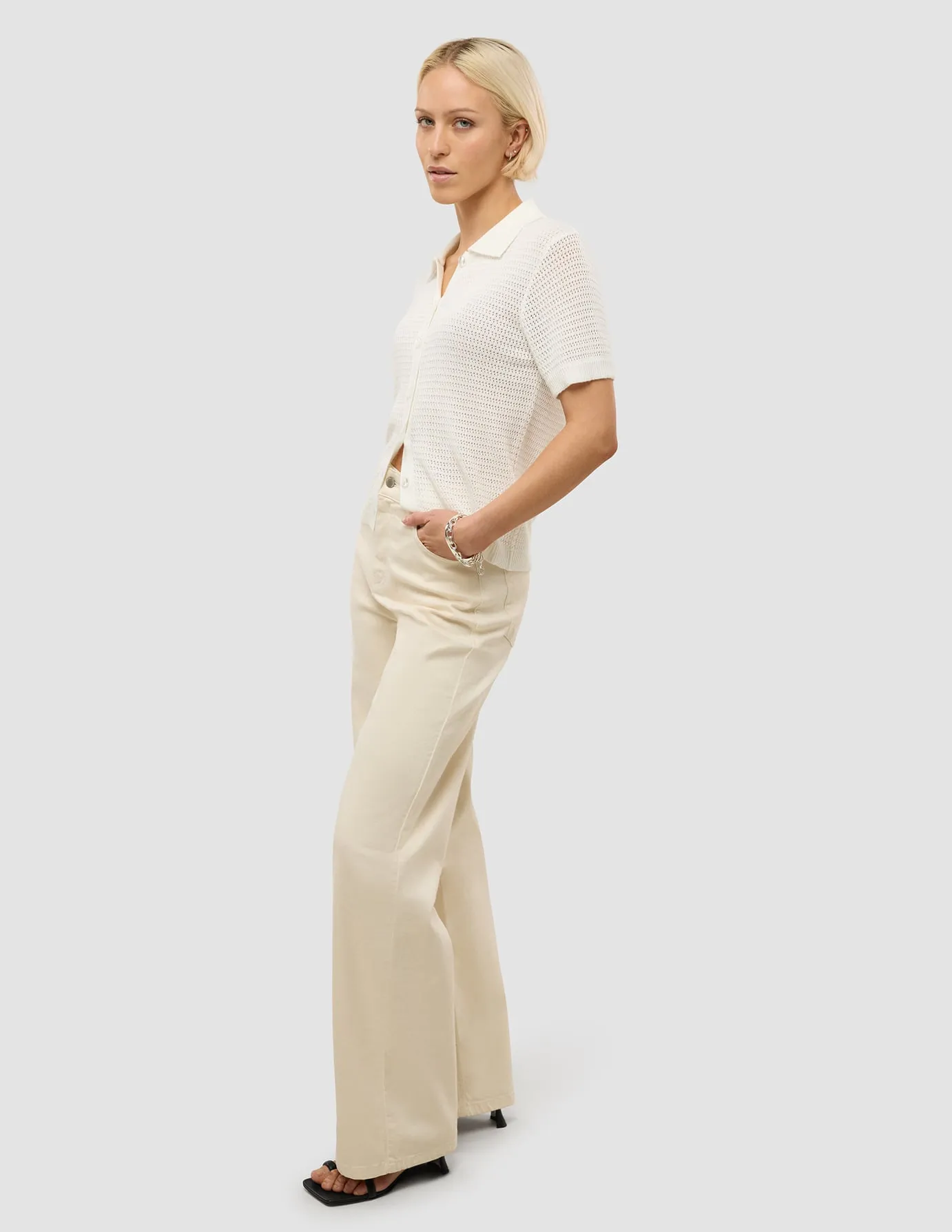 Crisp, Cool, Classic sold by Shaping New Tomorrow product image thumbnail 3