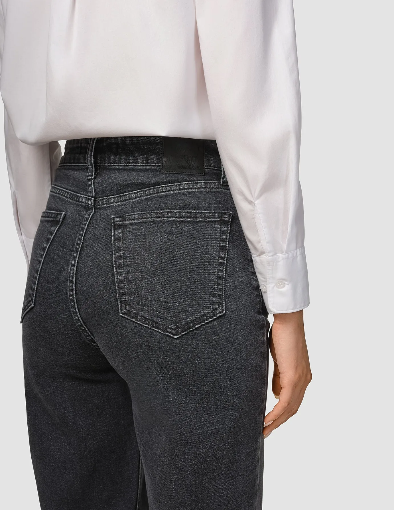 City Minimalist sold by Shaping New Tomorrow product image thumbnail 5