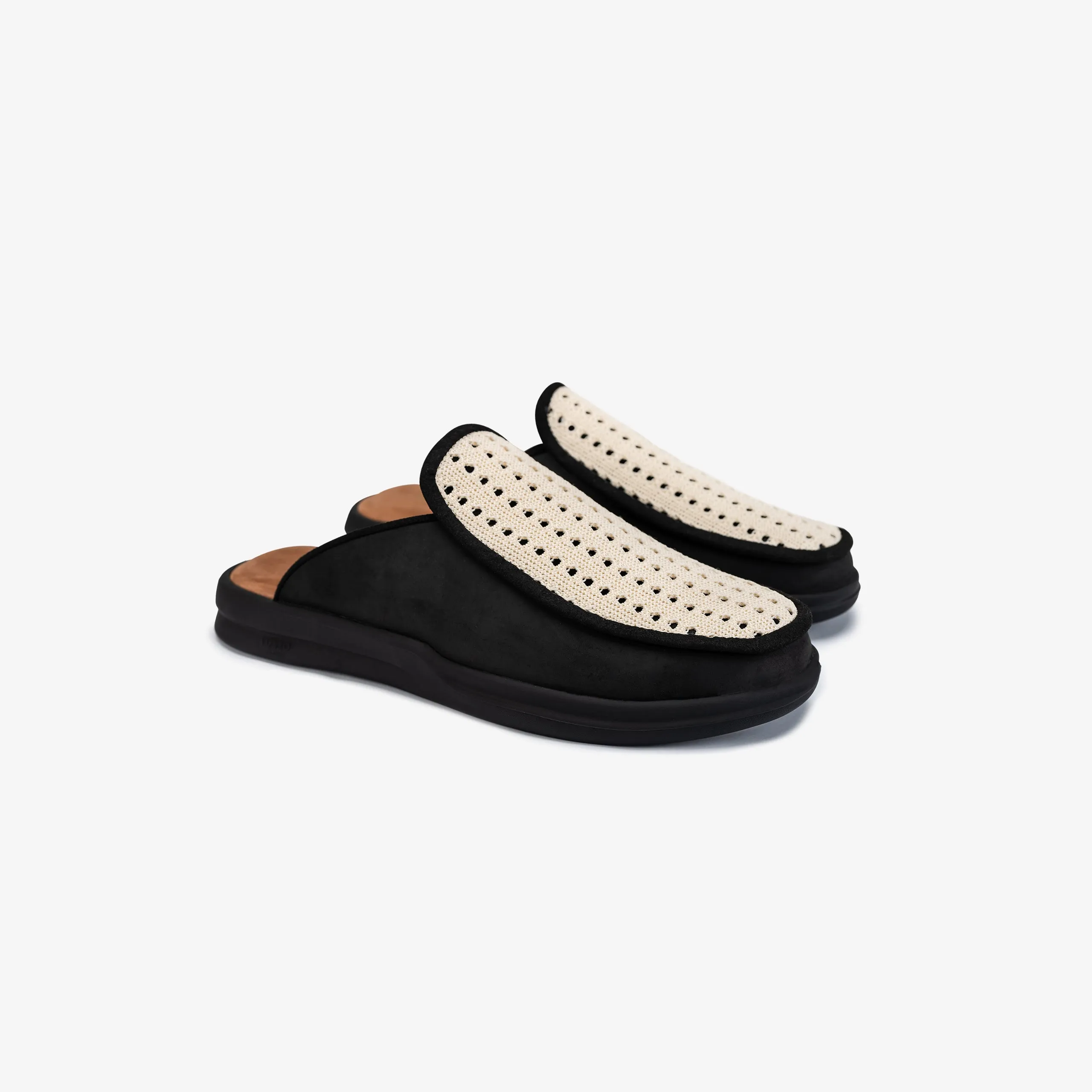 Esto - Jet Black Leather Open Weave / Matte Black sold by Lusso Cloud product image thumbnail 2