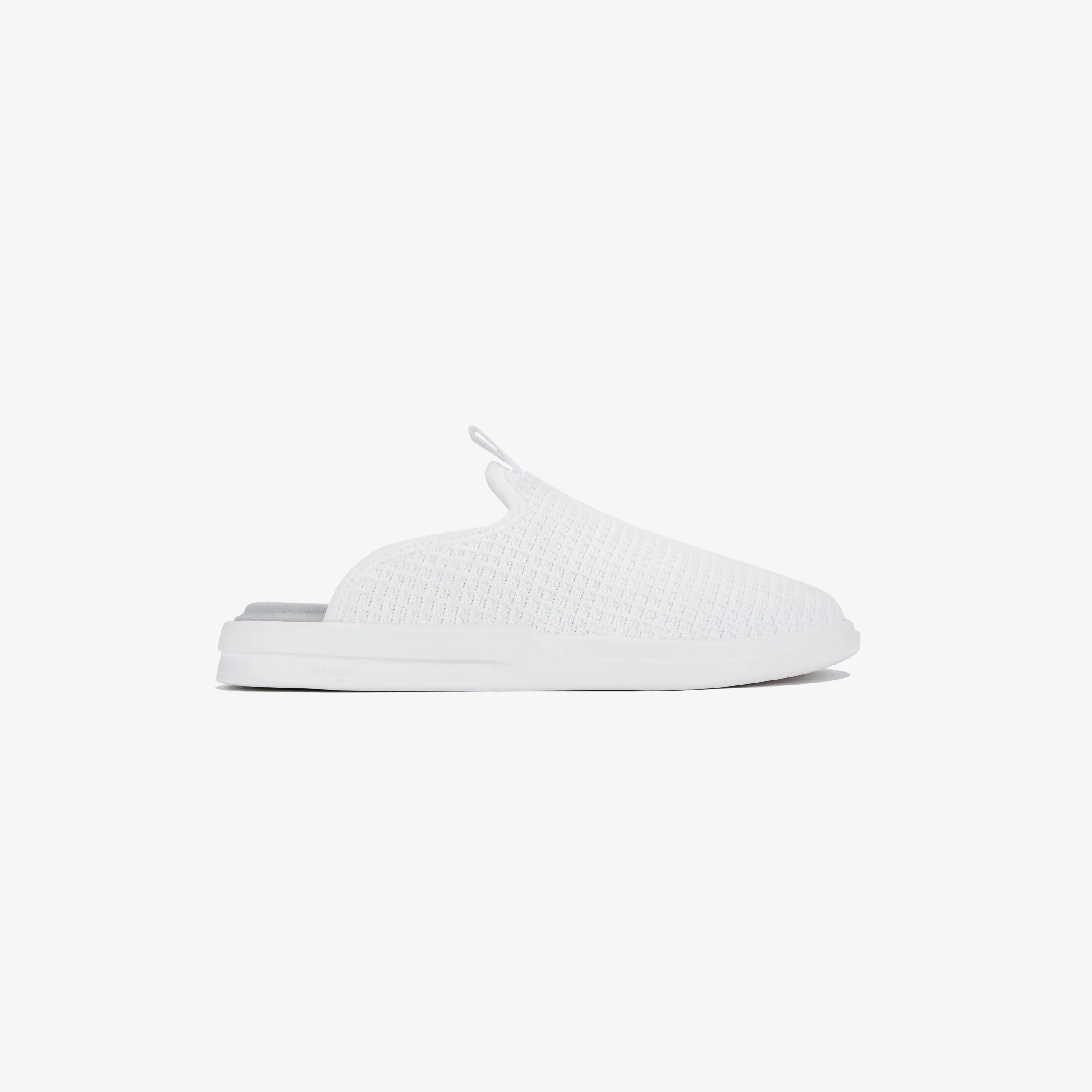 Pelli - Bright White Waffle / Lily sold by Lusso Cloud