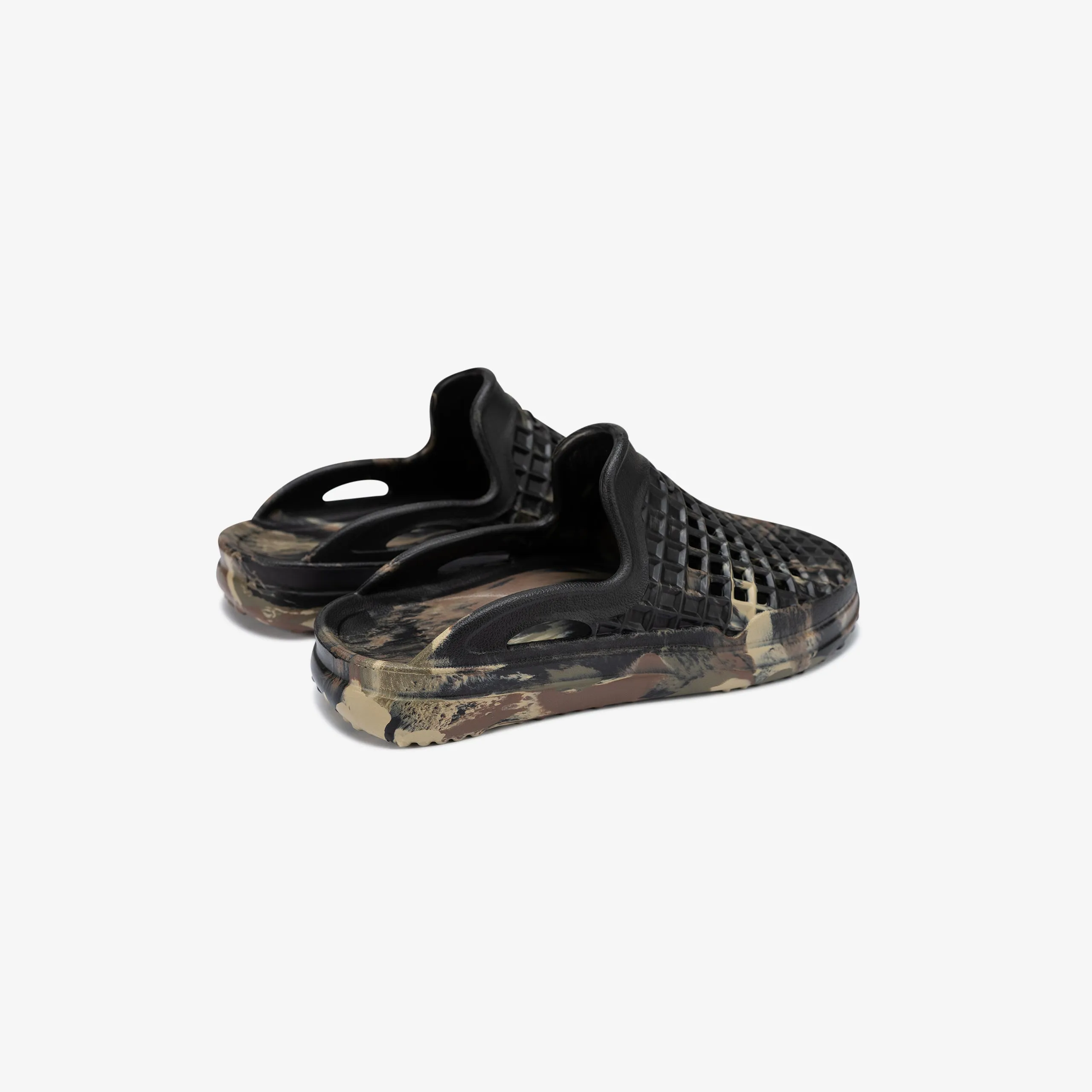 Scenario Slide - Woodland Camo sold by Lusso Cloud product image thumbnail 3