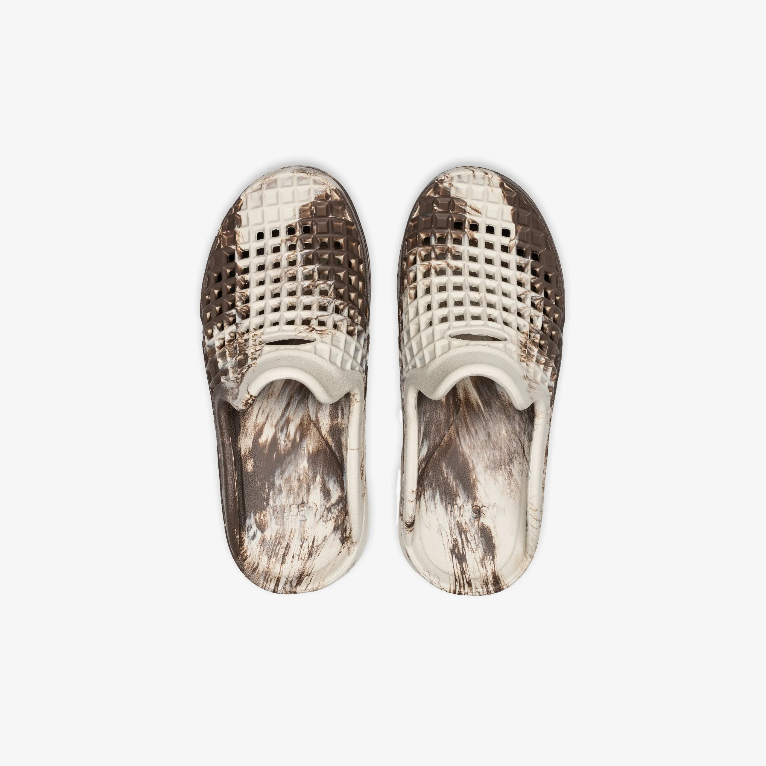 Scenario Slide - Mocha Swirl sold by Lusso Cloud product image thumbnail 4