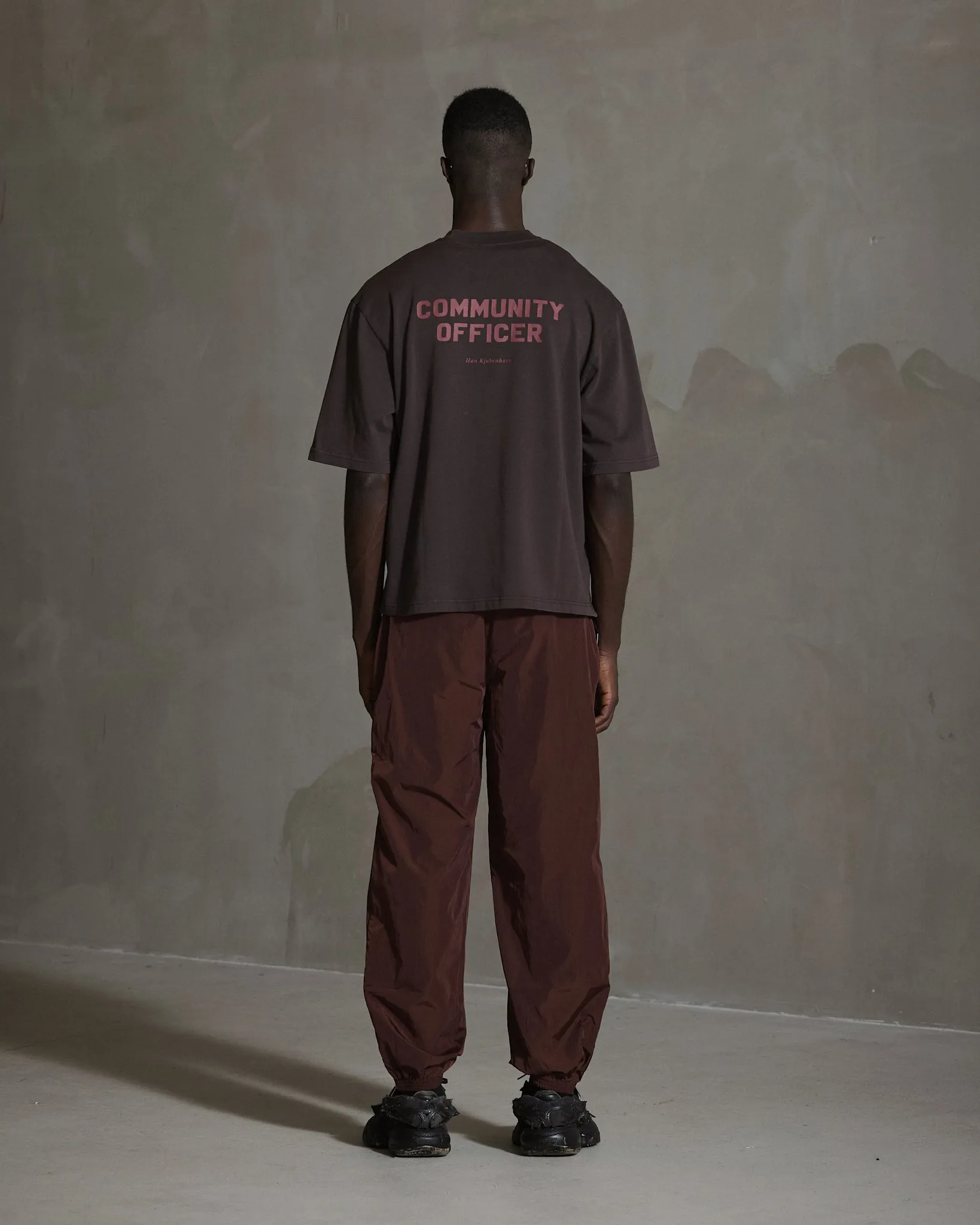 Officer Printed Oversized Tee - Dark Brown sold by Han Kjøbenhavn product image thumbnail 2
