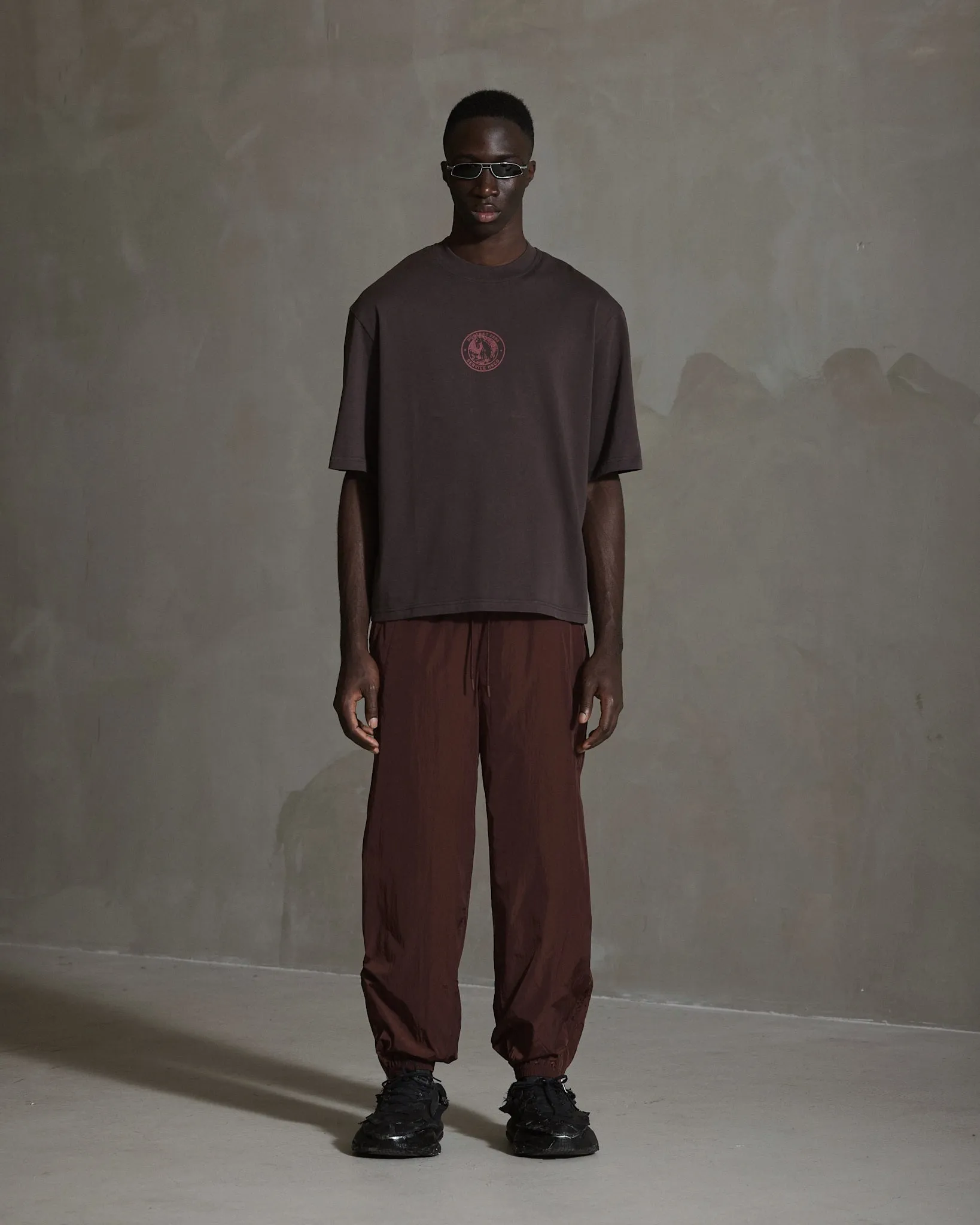 Officer Printed Oversized Tee - Dark Brown sold by Han Kjøbenhavn