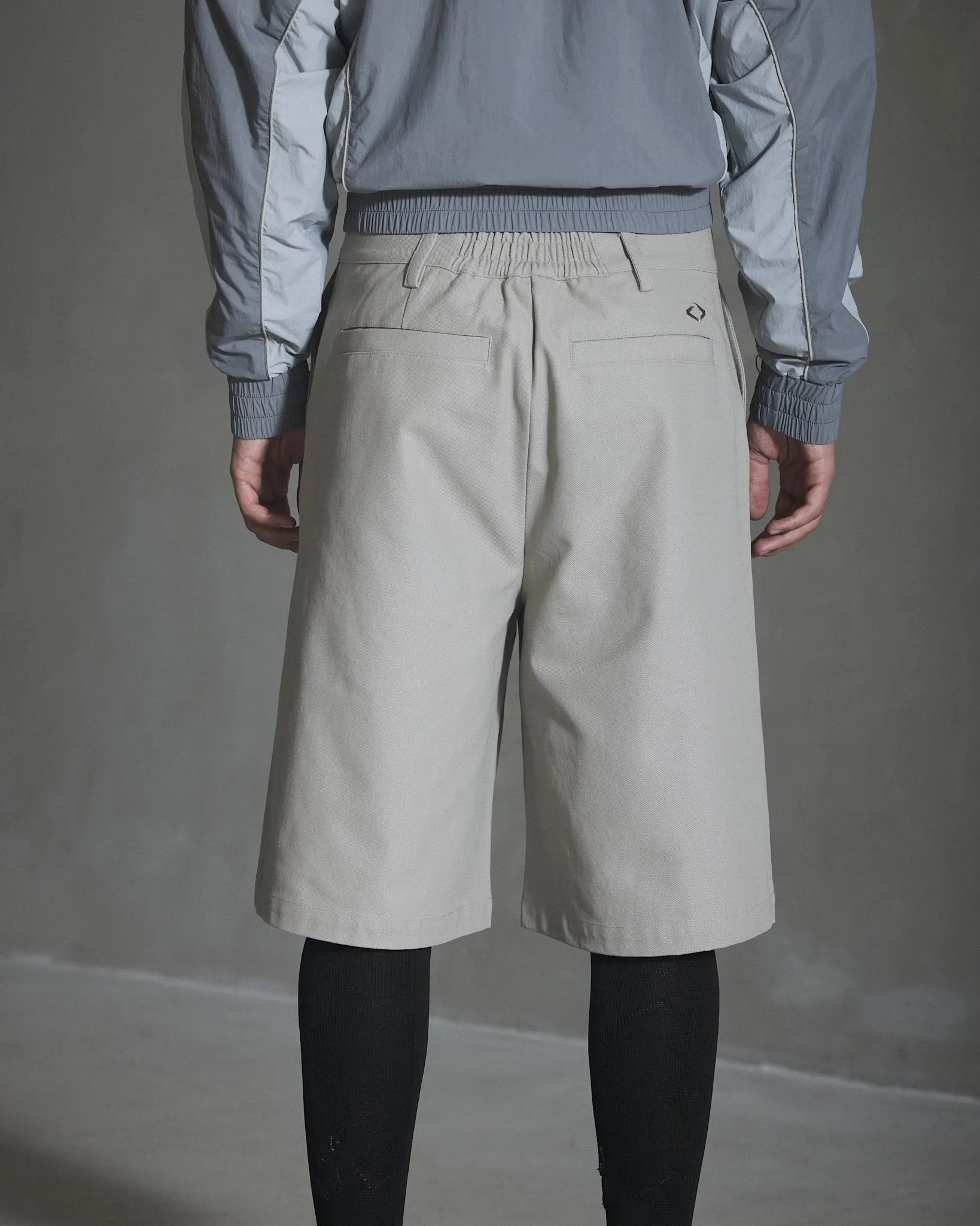 Wide-leg Shorts - Warm Dark Grey sold by Han Kjøbenhavn product image thumbnail 4