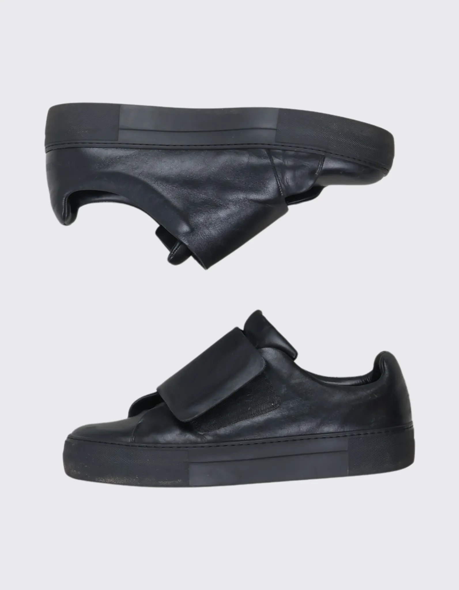 Second Life Leather Sneakers / 42 sold by Han Kjøbenhavn