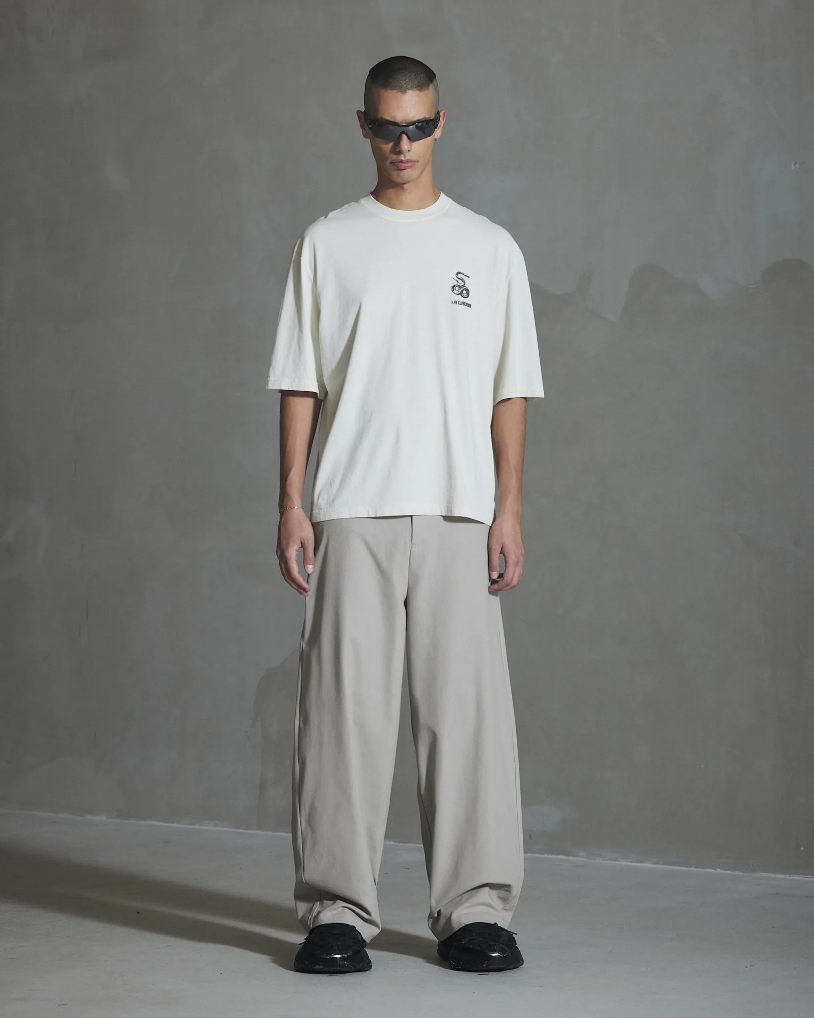 Snake Logo Oversized Tee - Off White sold by Han Kjøbenhavn