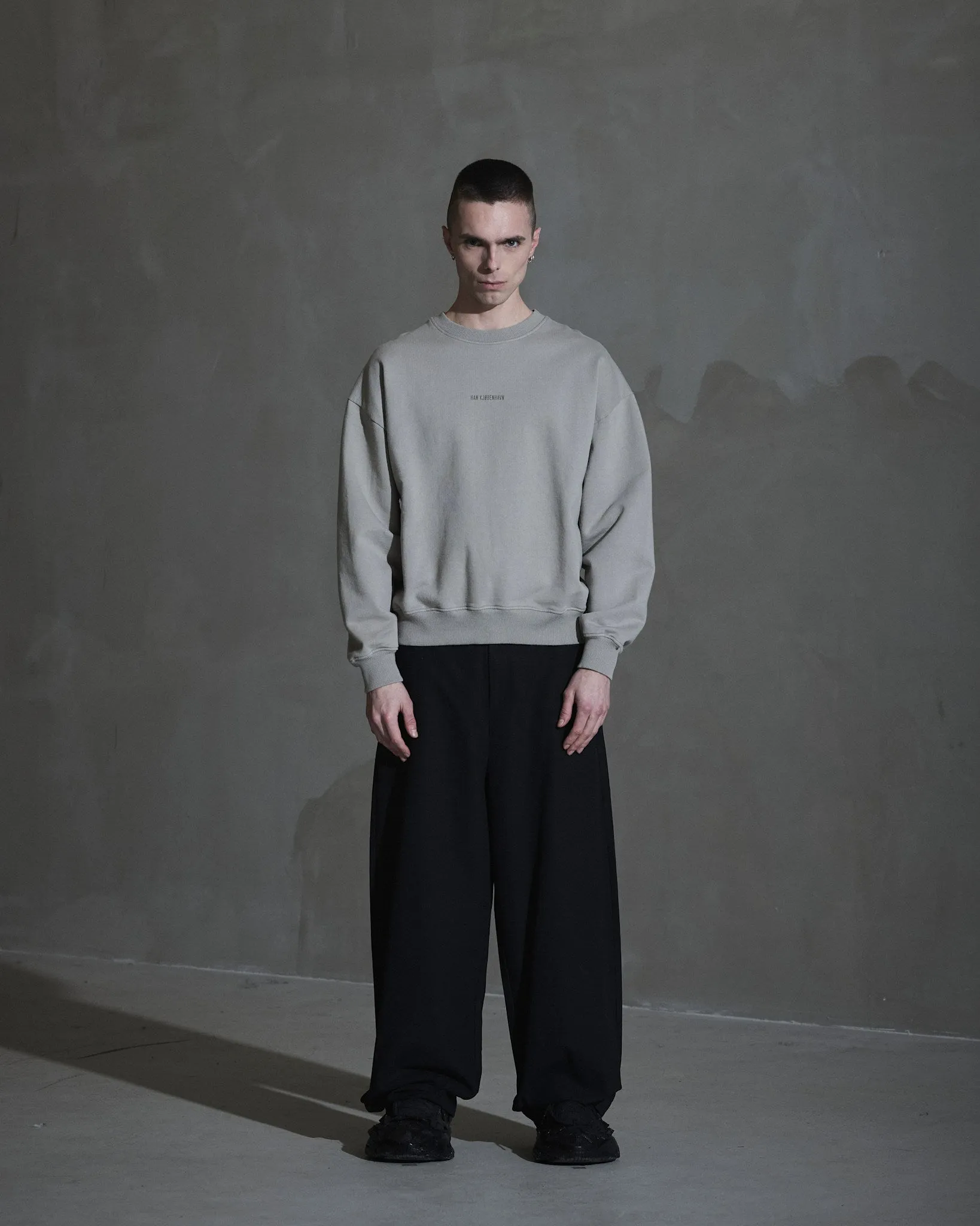 Kingdom Oversized Crewneck - Rock Grey sold by Han Kjøbenhavn
