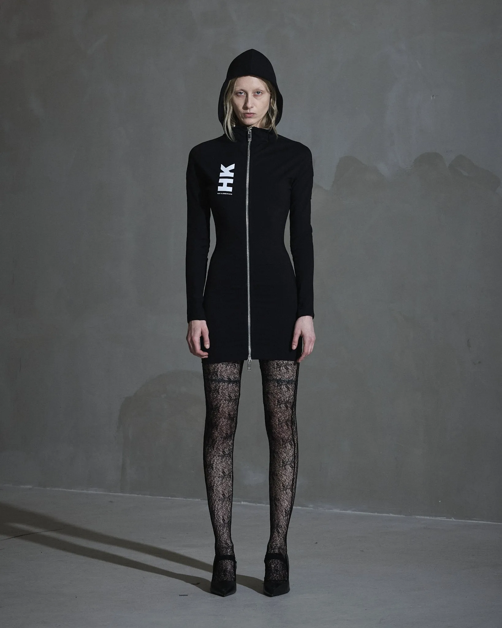 Logo Zipped Dress - Black sold by Han Kjøbenhavn