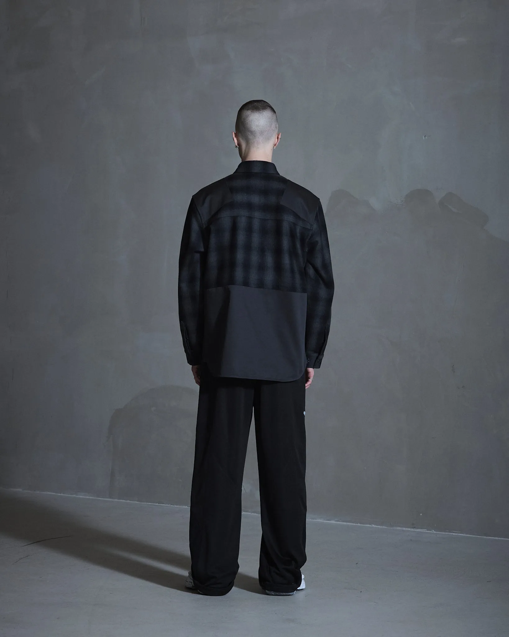 Patch Army Shirt - Dark Grey sold by Han Kjøbenhavn product image thumbnail 2