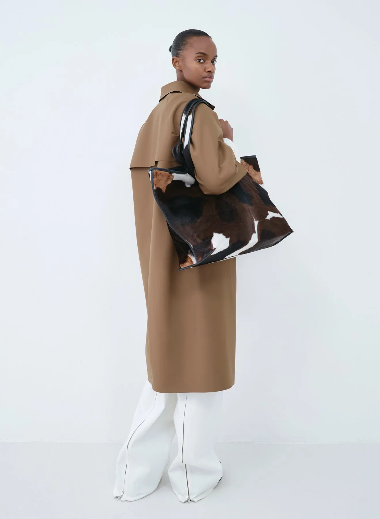 Original below rubber | camel sold by KASSL Editions product image thumbnail 2