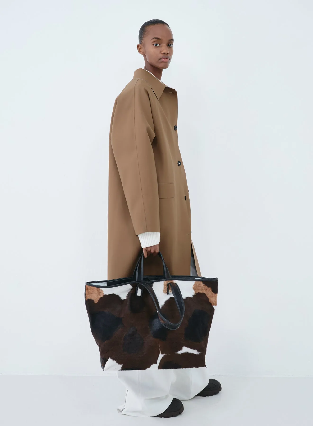 Original below rubber | camel sold by KASSL Editions product image thumbnail 4