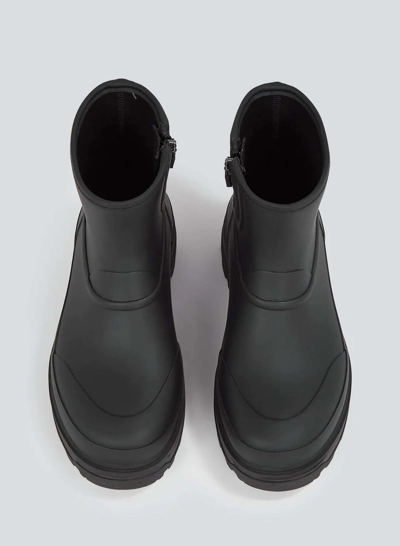 Estelle black | Black sold by KASSL Editions product image thumbnail 3