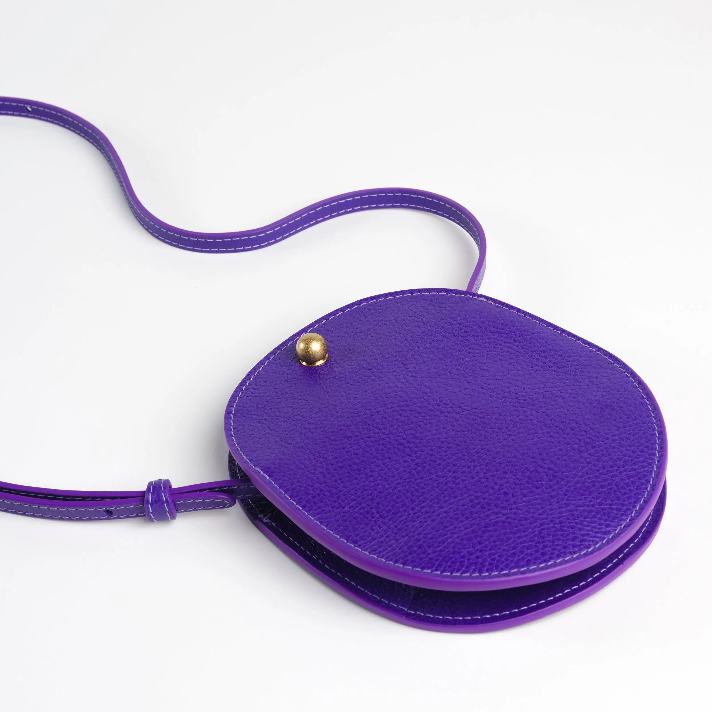 Limited Edition Mini Eggi in Ultraviolet sold by LINDQUIST product image thumbnail 3