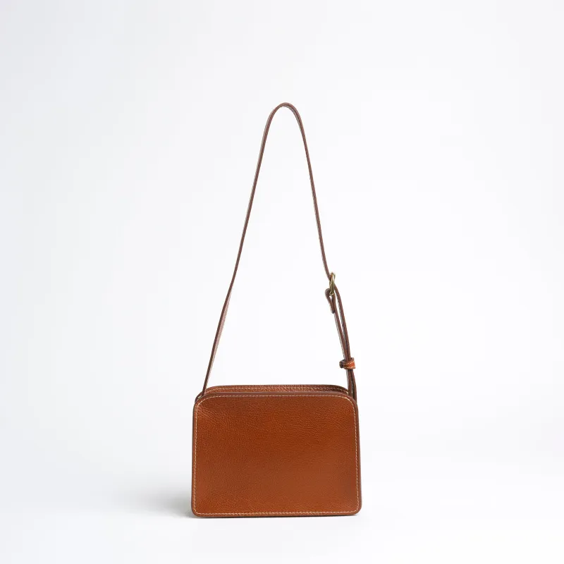 Anni in Leather Brown made by LINDQUIST