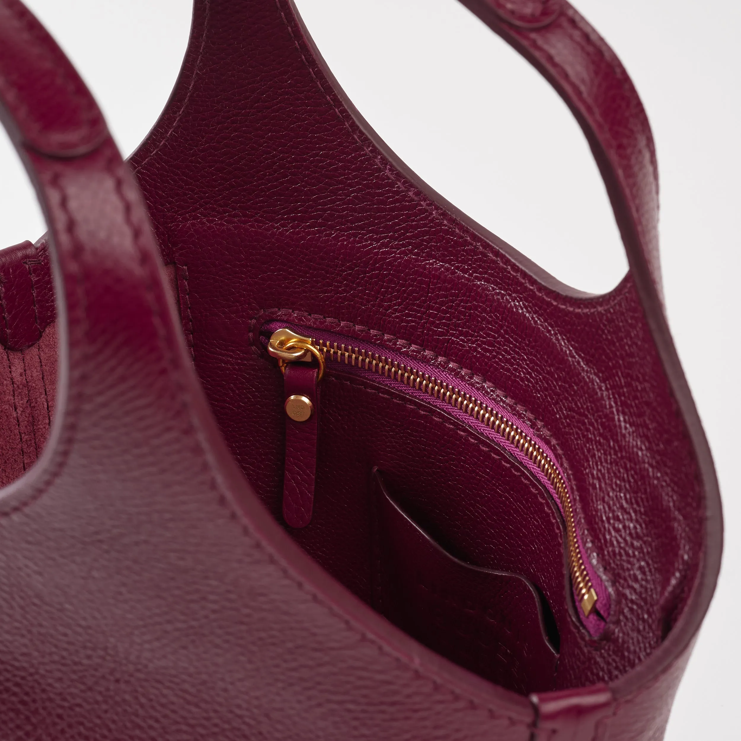 Ama in Sumac sold by LINDQUIST product image thumbnail 4