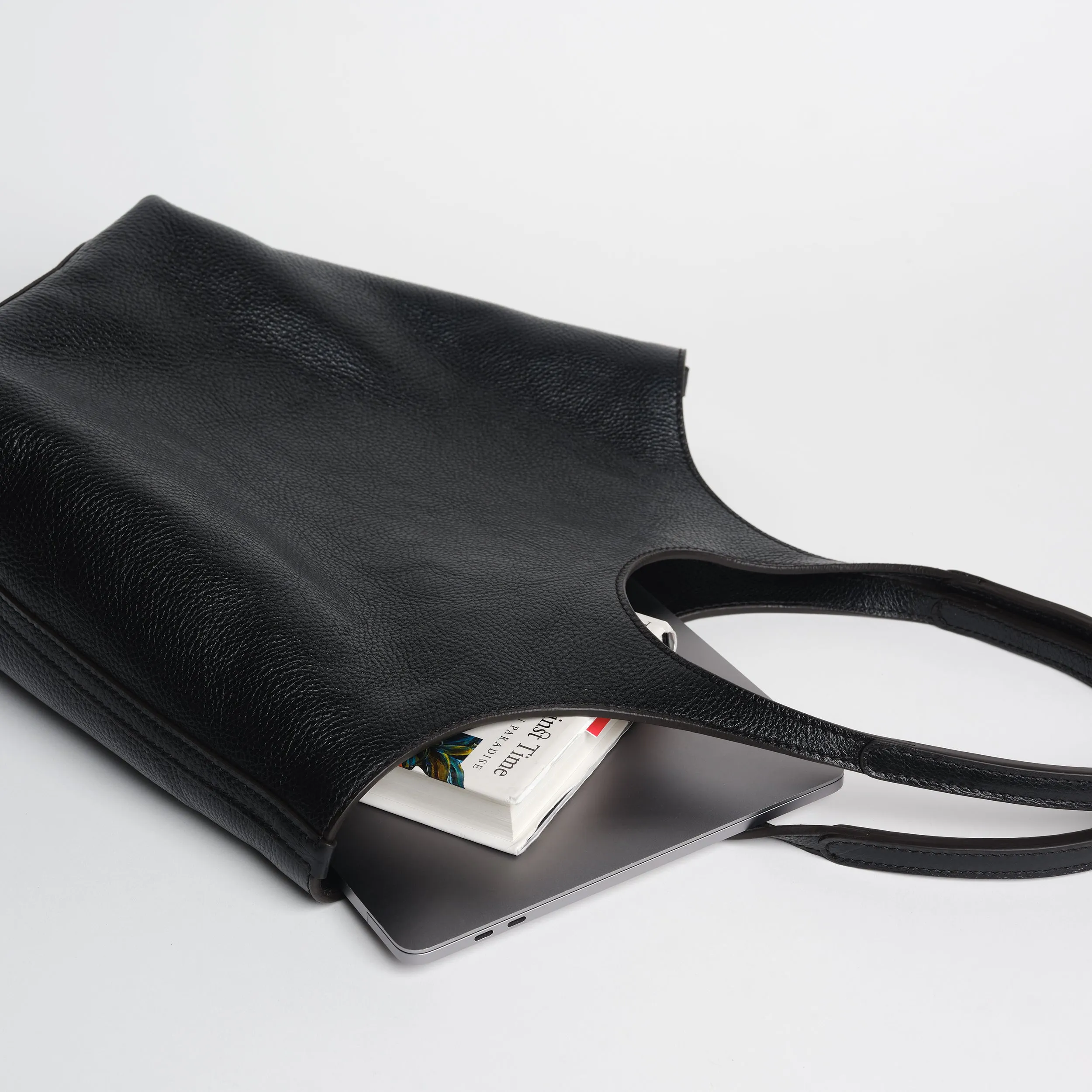 Big Ama in Black sold by LINDQUIST product image thumbnail 4