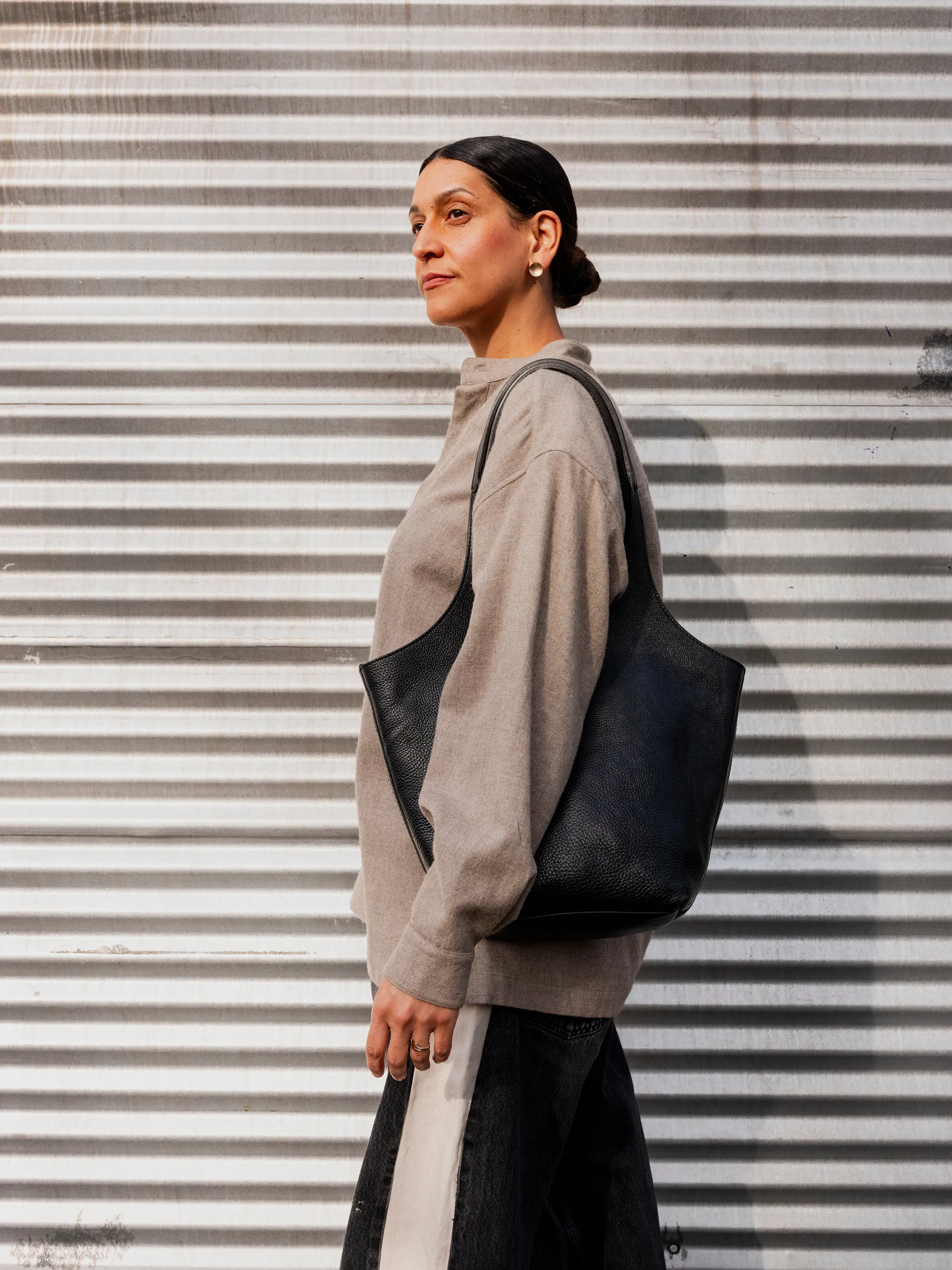 Big Ama in Black sold by LINDQUIST product image thumbnail 5