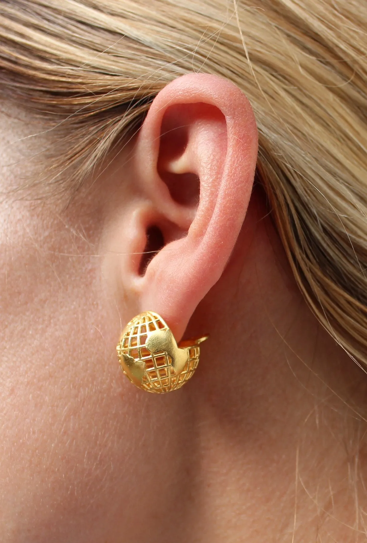 RForm Mesh Earth Earrings in Silver sold by LINDQUIST product image thumbnail 4